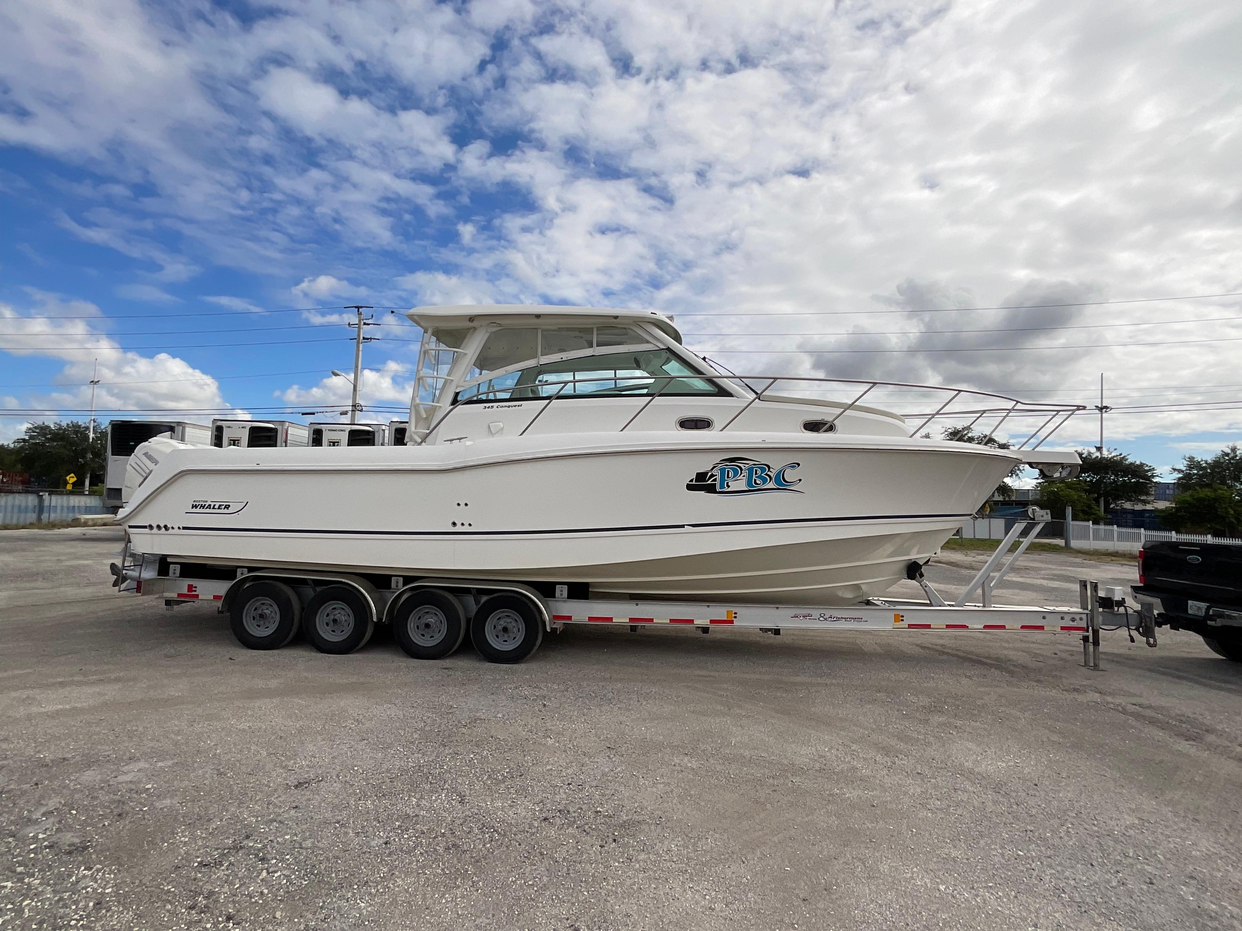 2019 BOSTON WHALER 345 CONQUEST