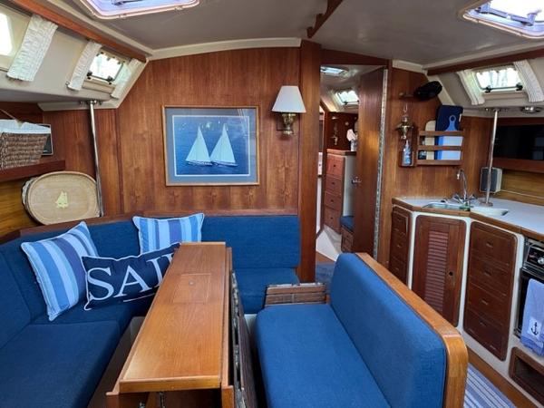 42' Catalina, Listing Number 100900833, Image No. 5