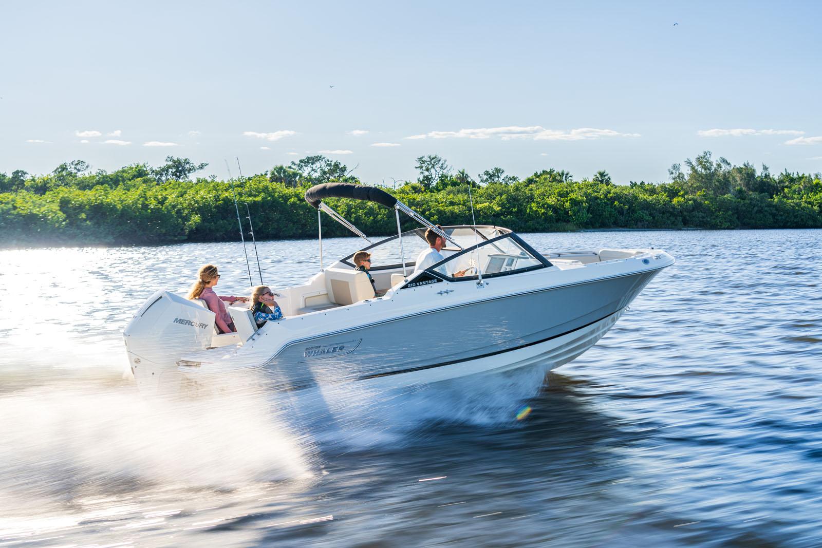 2024-boston-whaler-210-vantage-power-8935332-20250619114126725-1