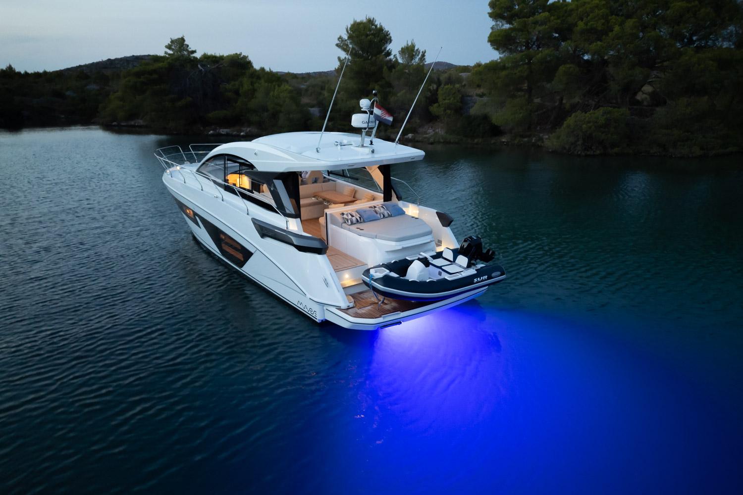 Yacht Photos Pics