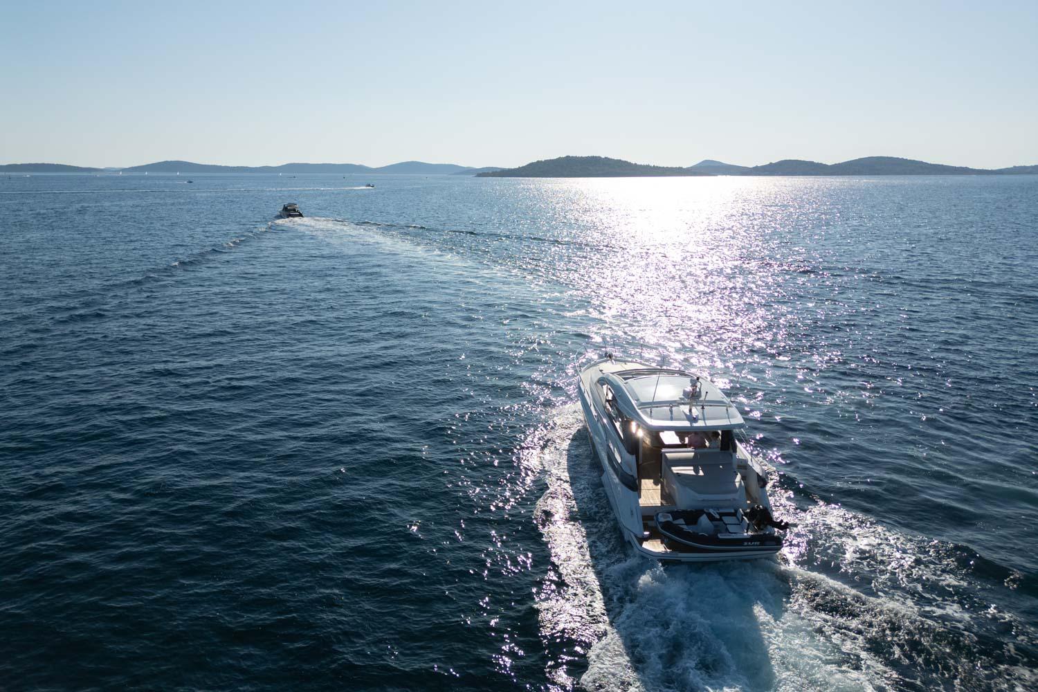 Yacht Photos Pics