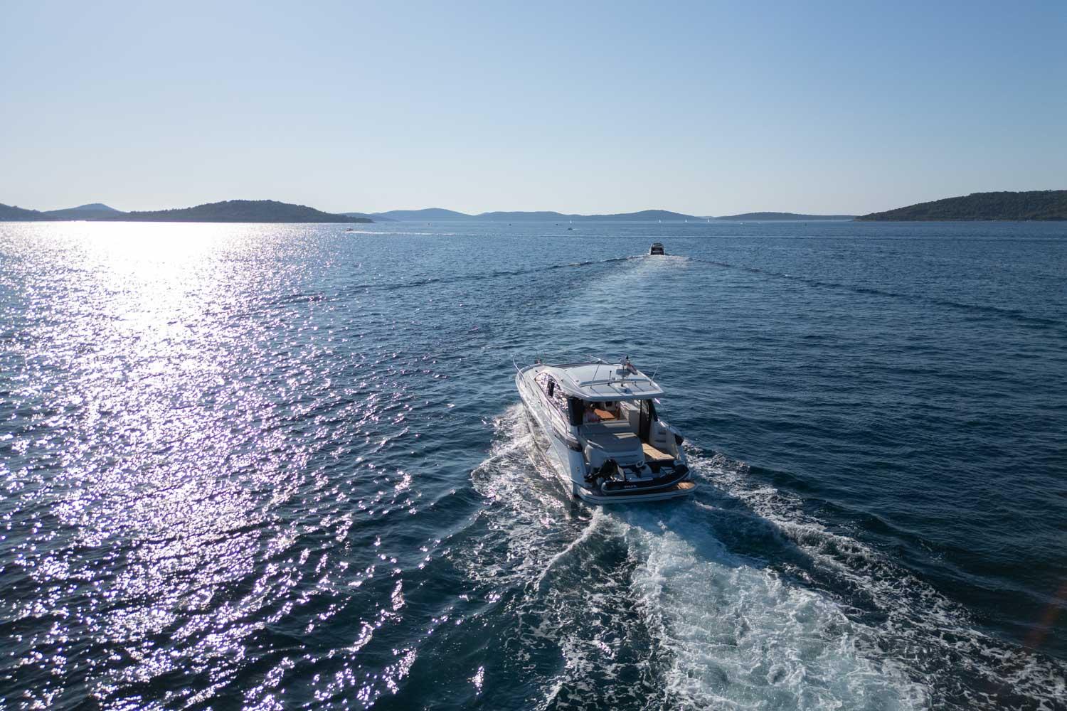 Yacht Photos Pics