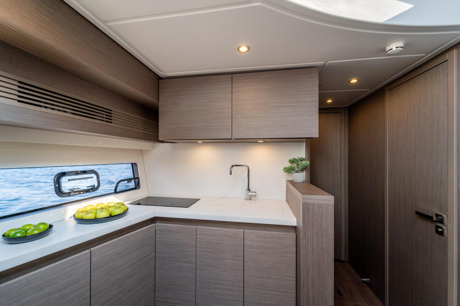 Yacht Photos Pics