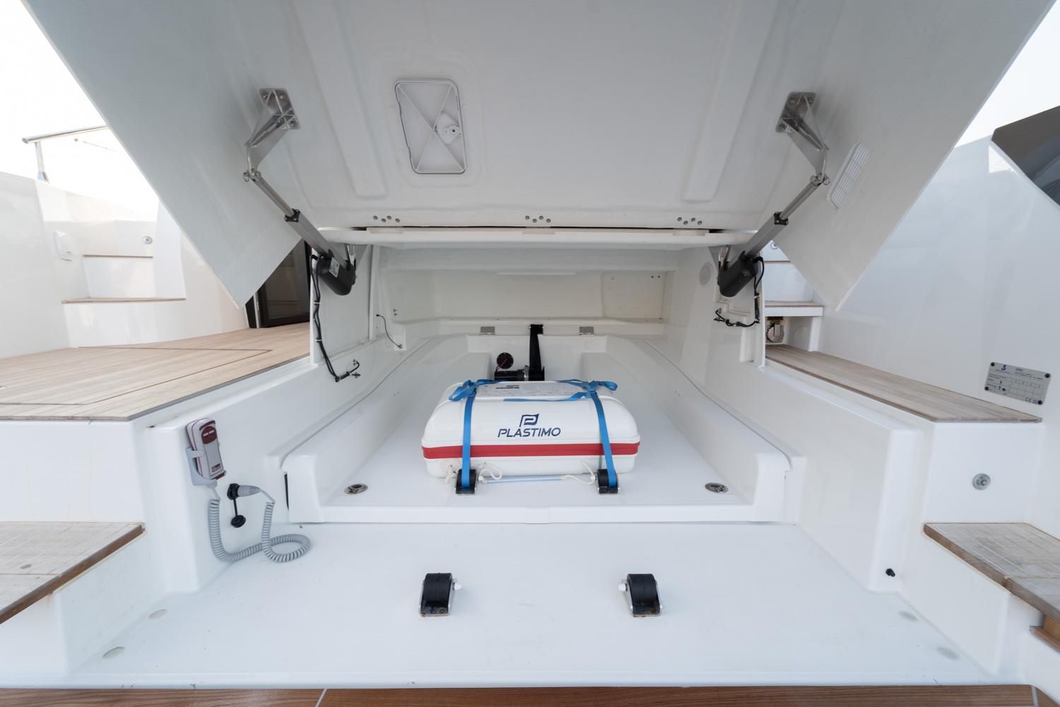 Yacht Photos Pics