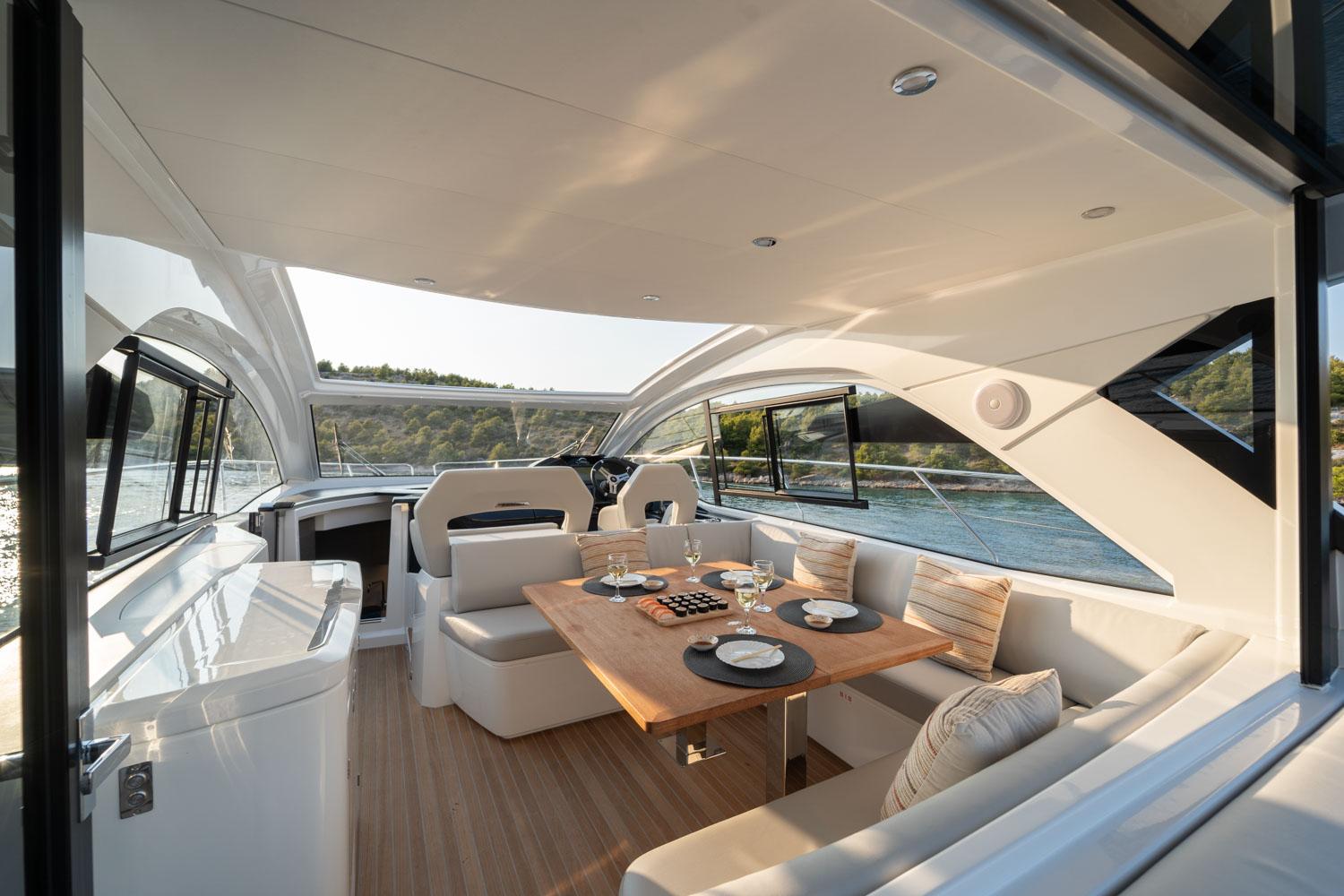 Yacht Photos Pics