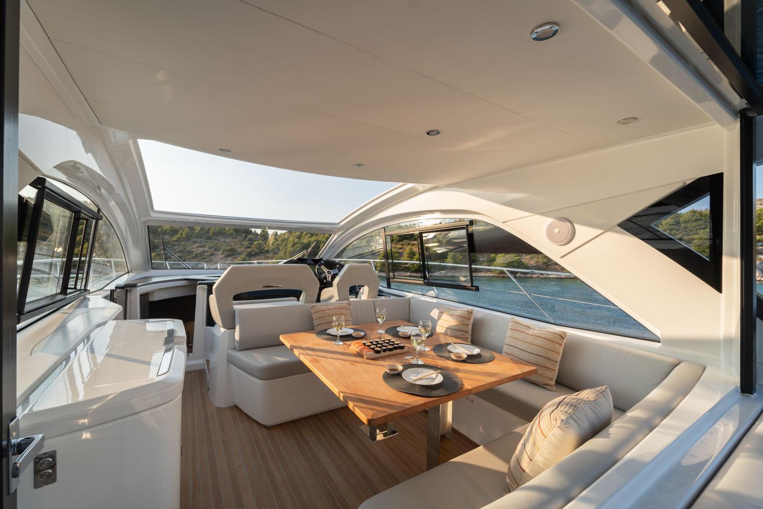 Yacht Photos Pics