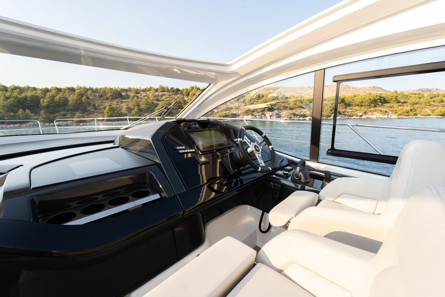 Yacht Photos Pics