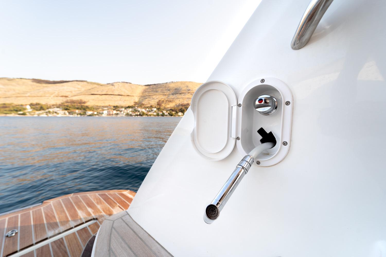 Yacht Photos Pics