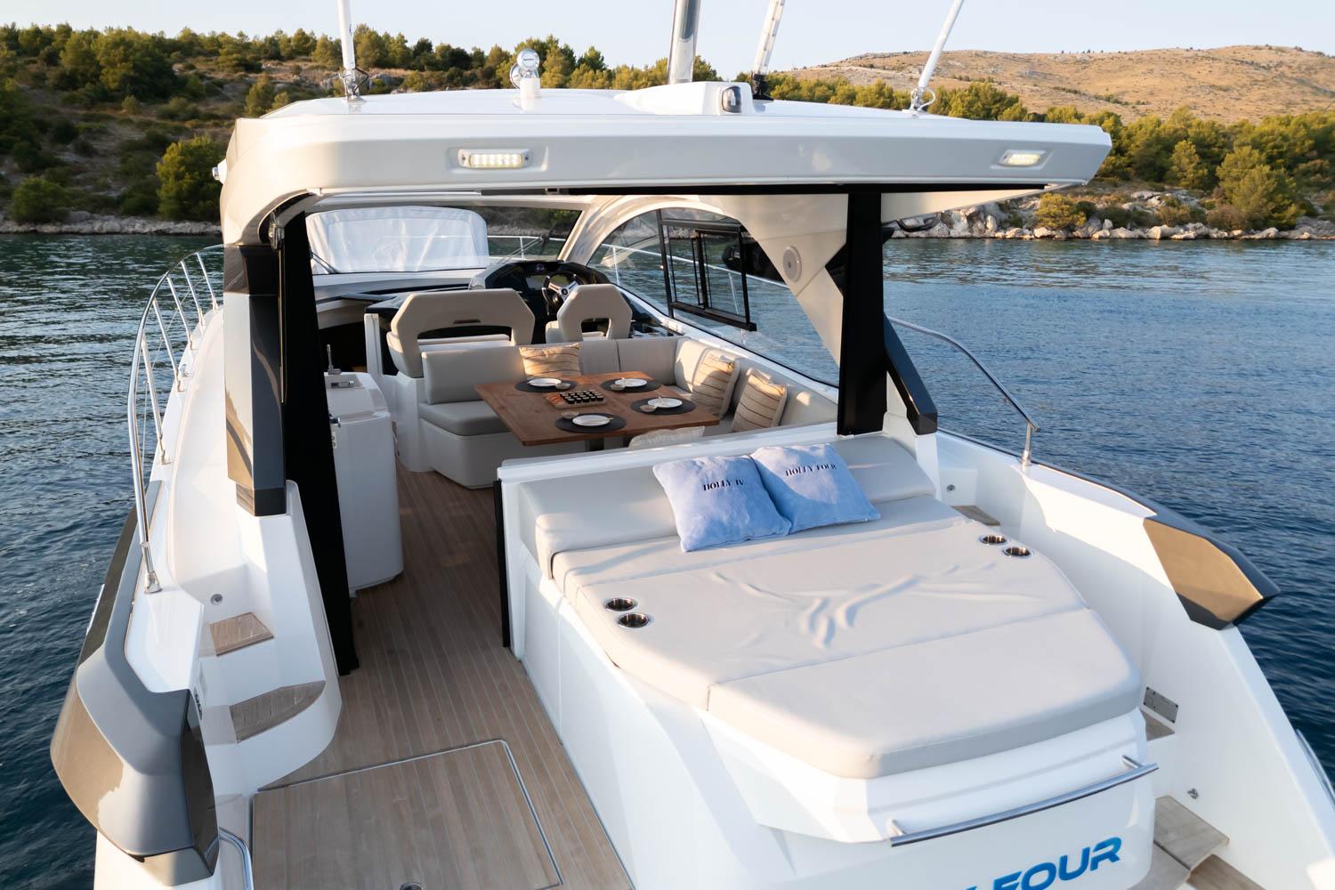 Yacht Photos Pics
