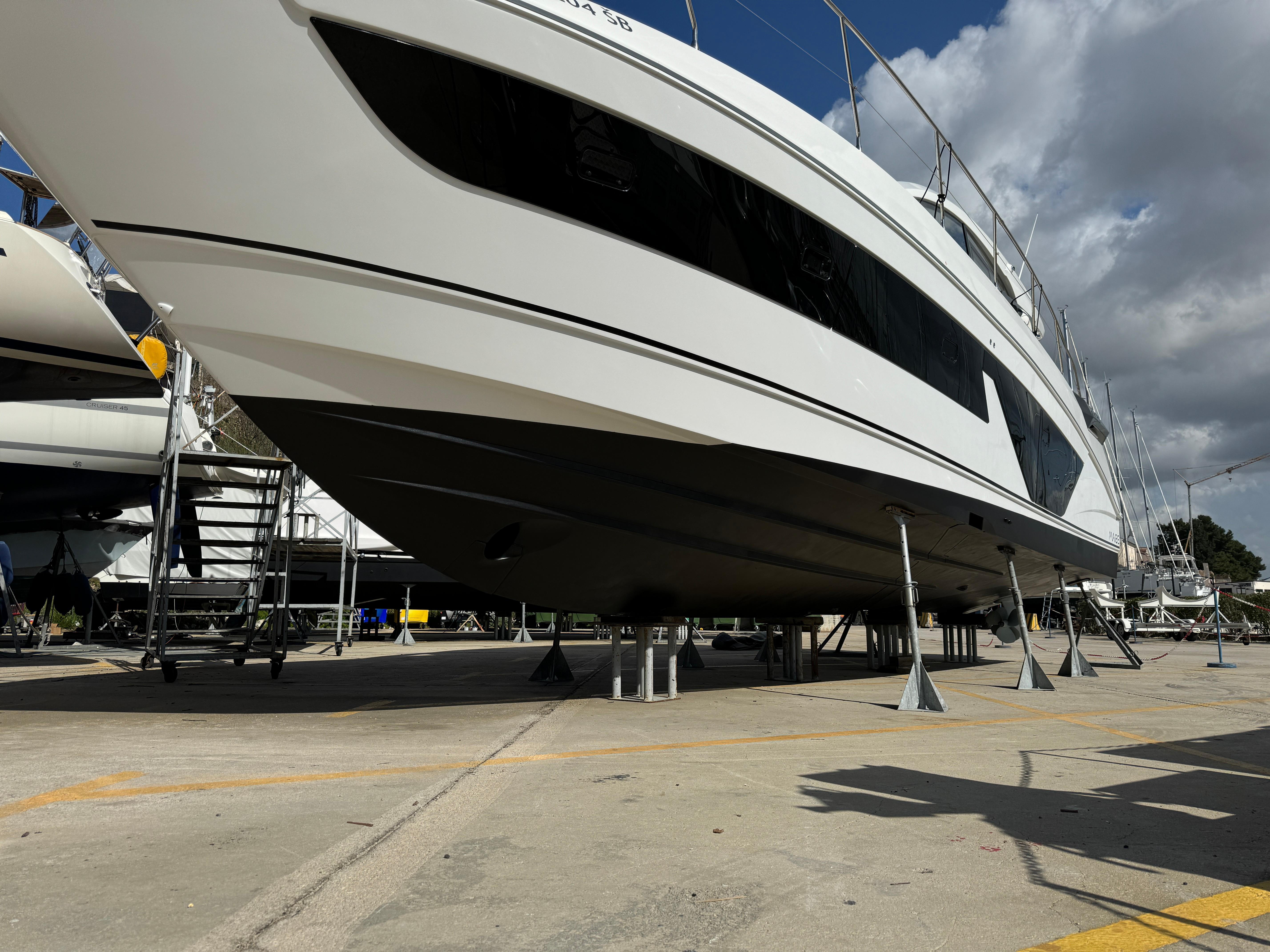 Yacht Photos Pics