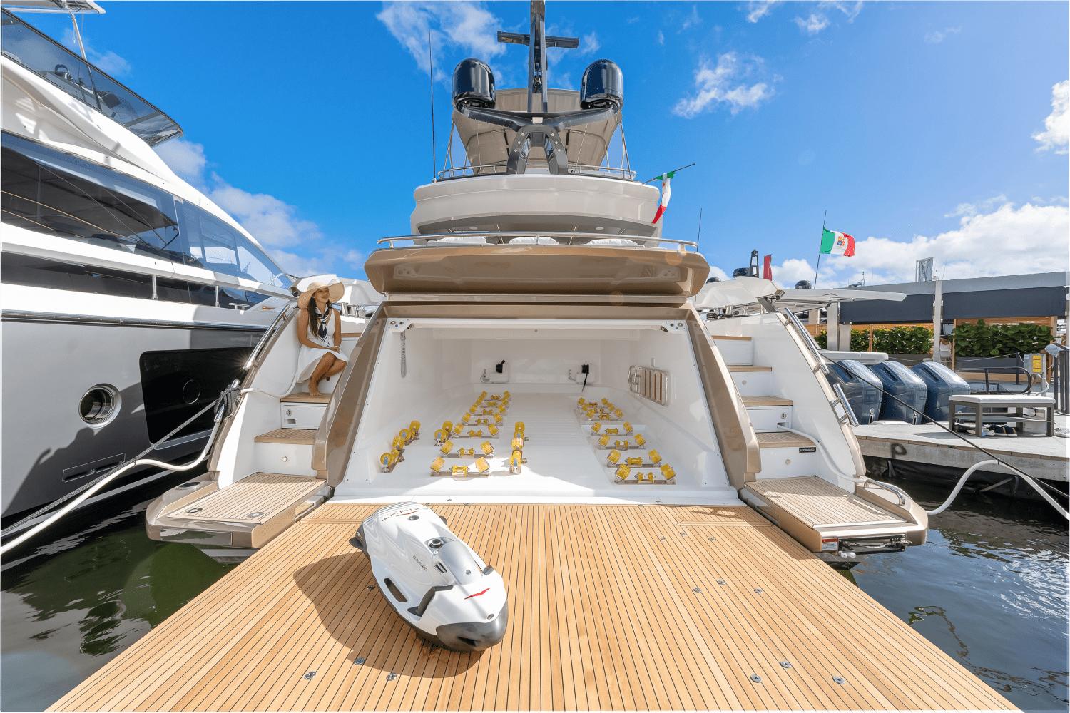 2024 Azimut S8 New Boat/Never Used