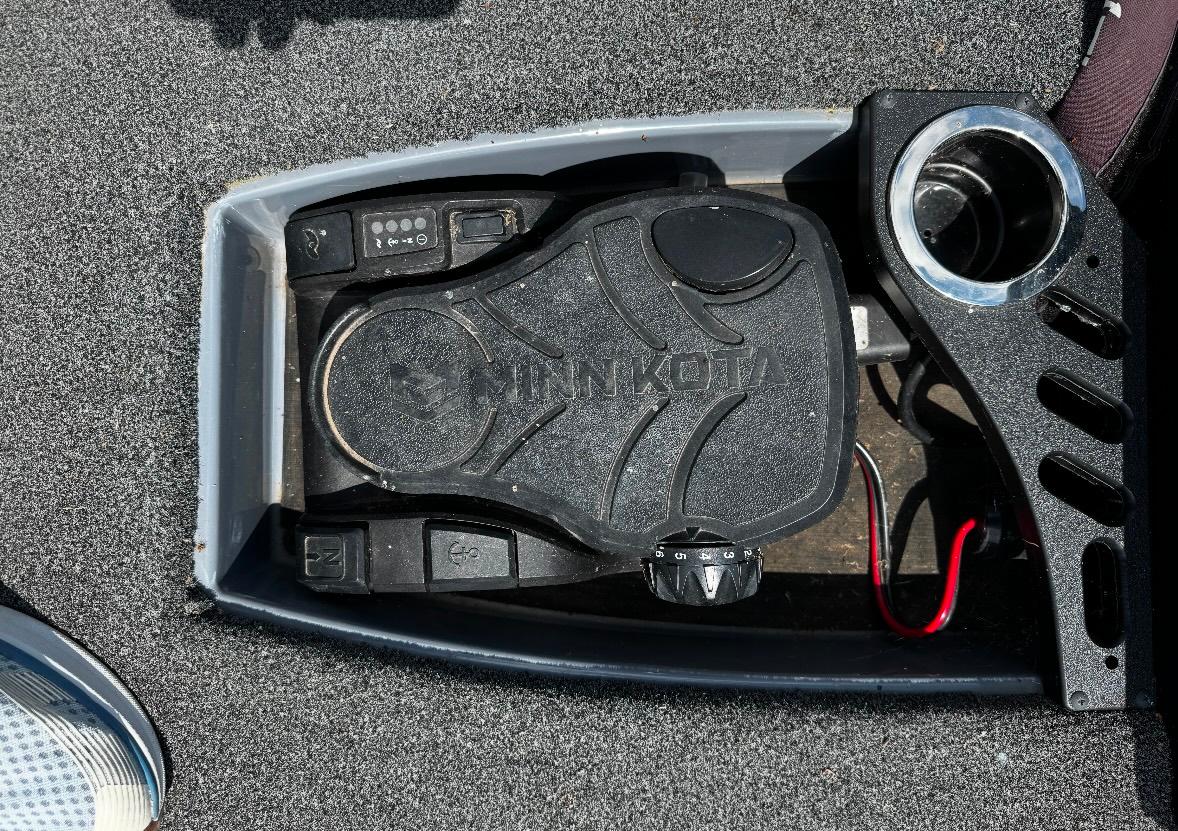 2021 Tracker Nitro Z21 SC-8