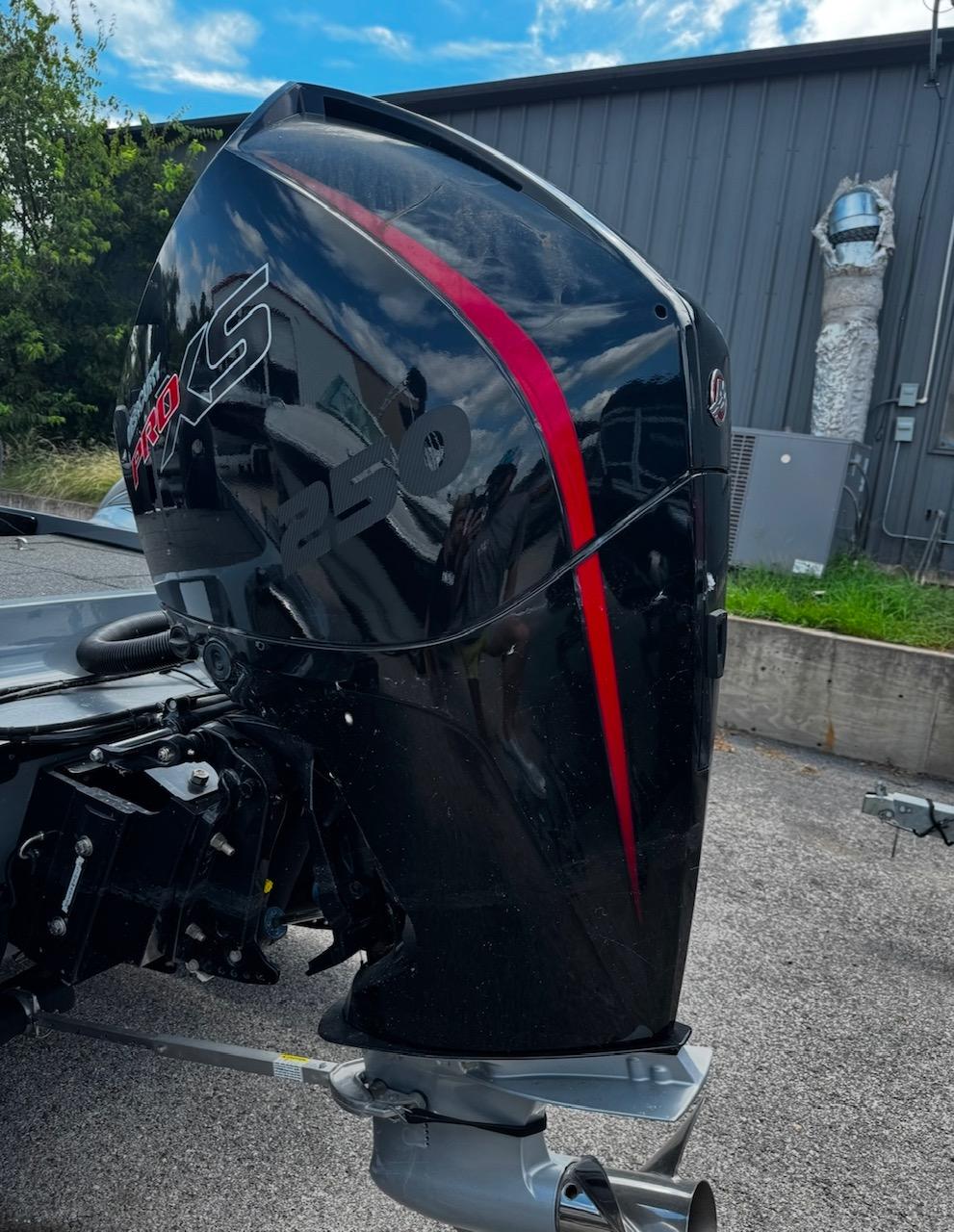 2021 Tracker Nitro Z21 SC-10