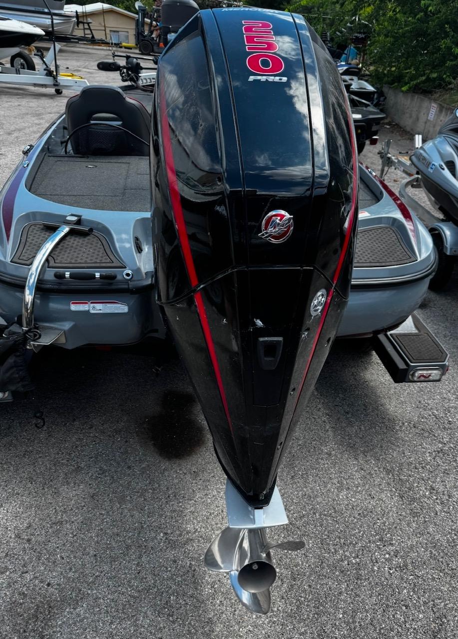 2021 Tracker Nitro Z21 SC-11
