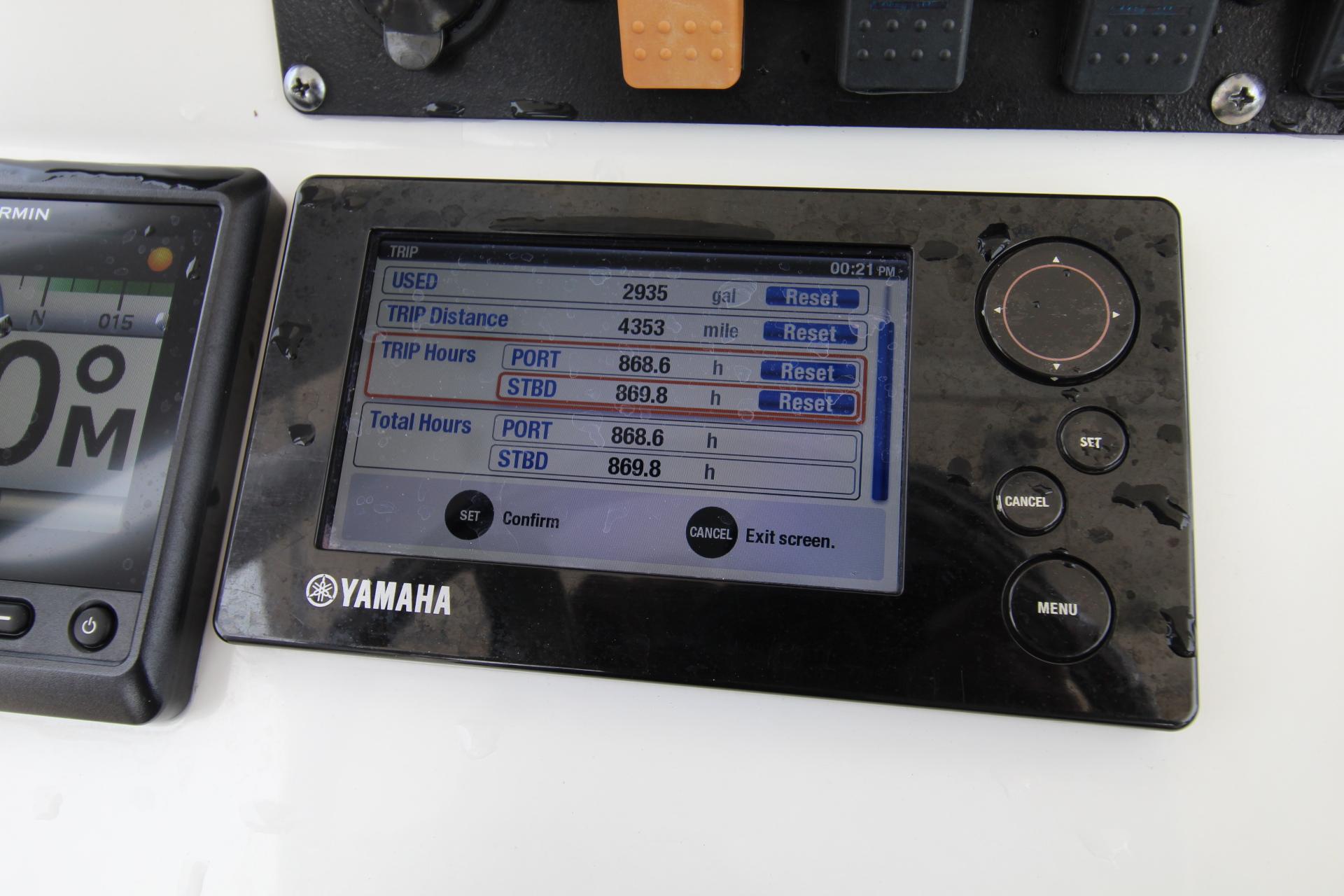 2013-sea-hunt-gamefish-29-power-9835338-982141620-0-110620251047-37