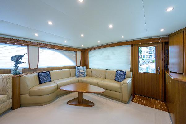 Viking 74 RITE ANGLER - Salon Entrance & Sofa