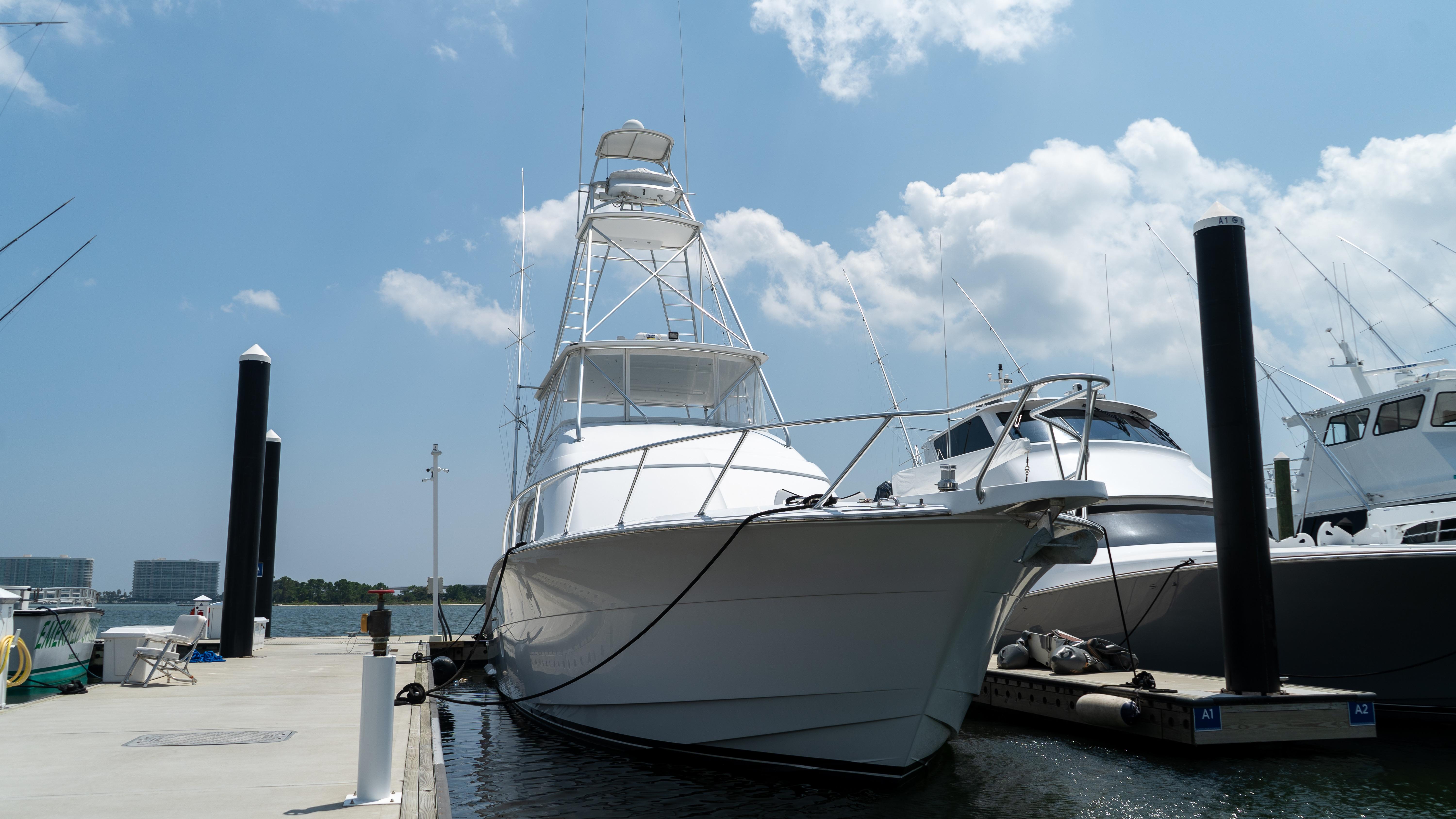 2006 Hatteras 64 convertible