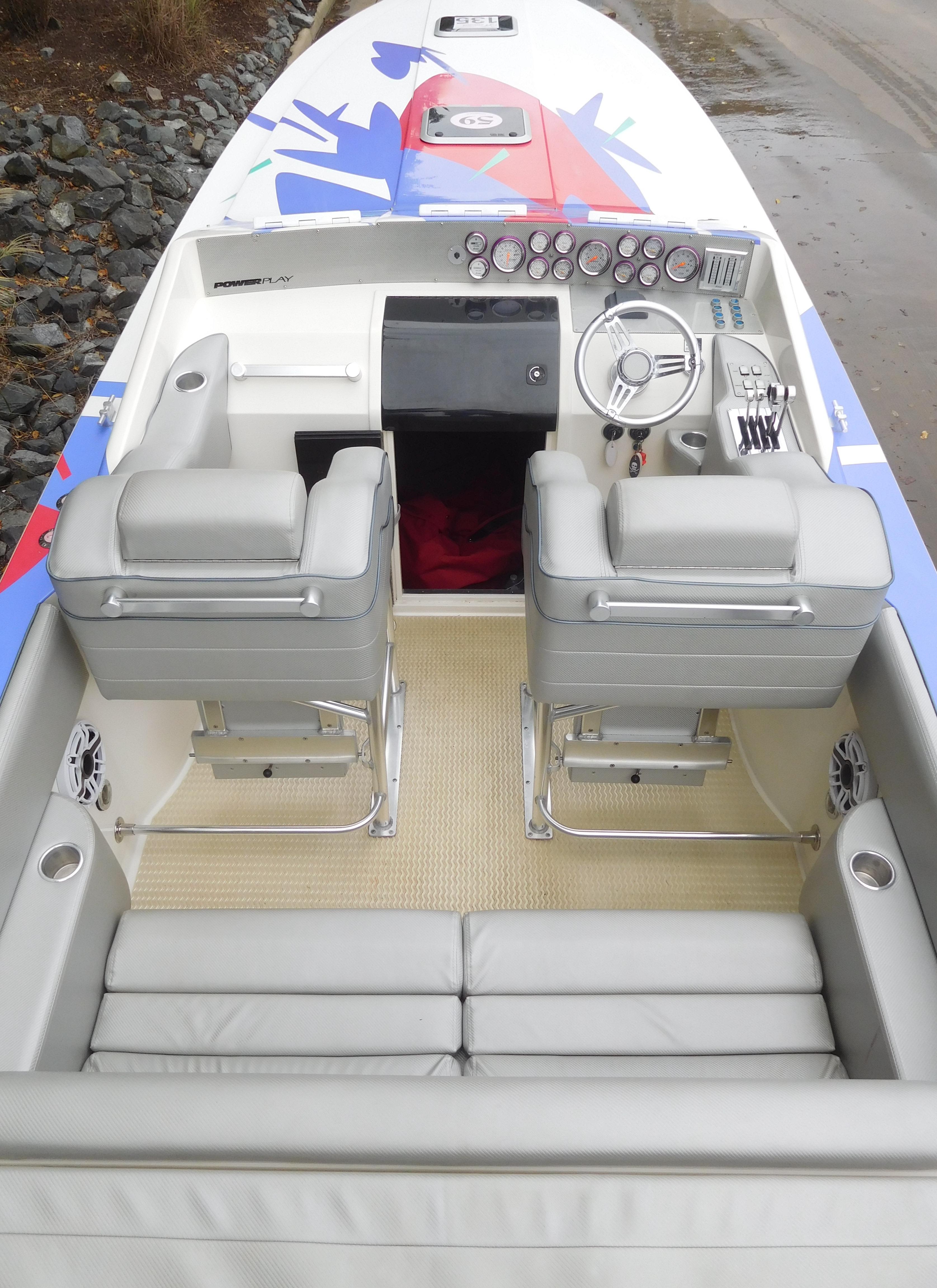 1993 Powerplay Powerboats 33 Sport Deck | Dominion Yachts