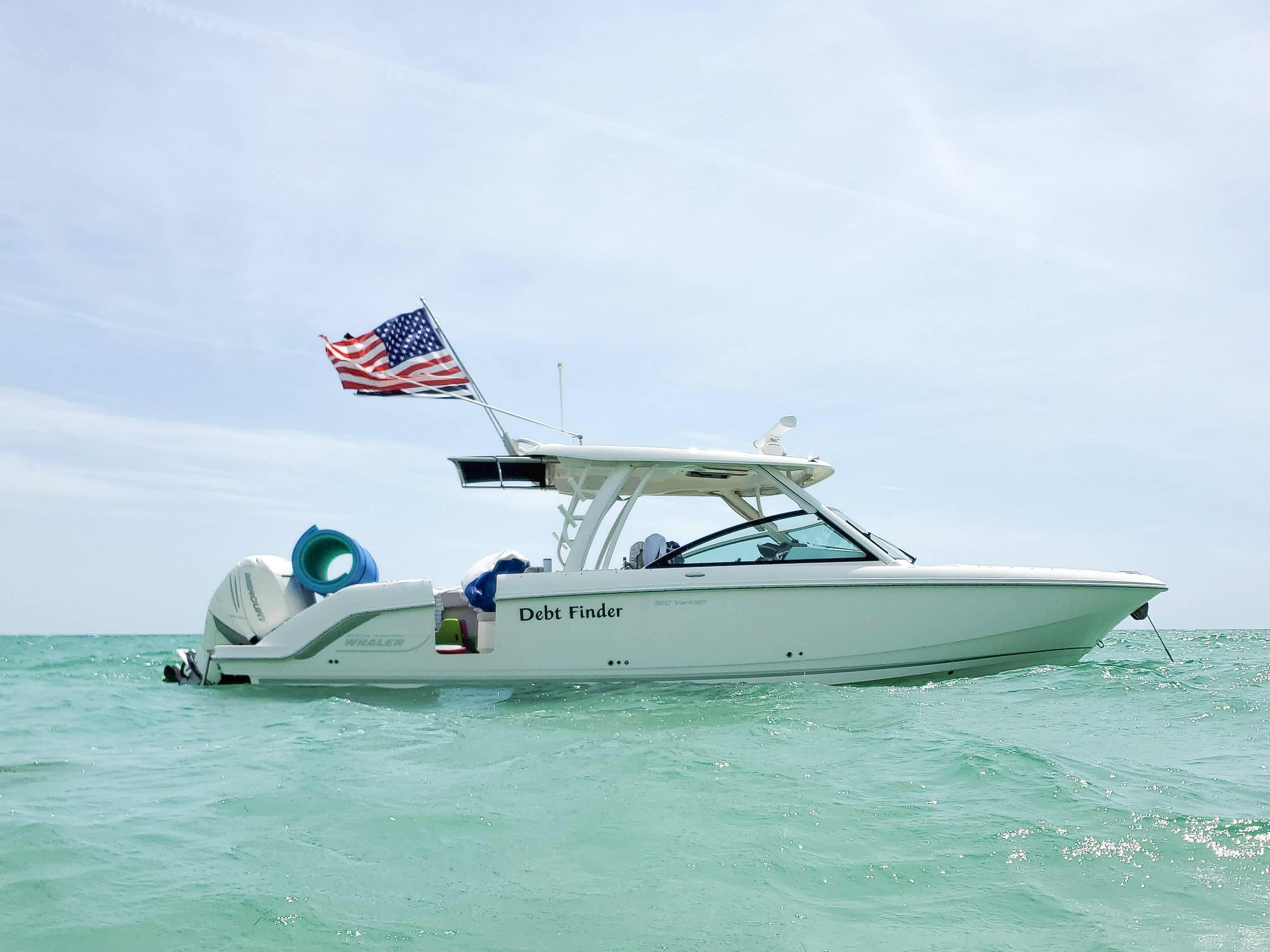 2016 Boston Whaler 320 Vantage