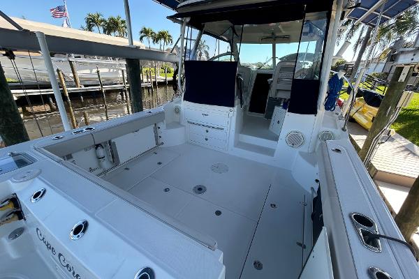 31' Boston Whaler, Listing Number 100915138, - Photo No. 13