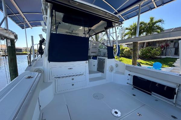 31' Boston Whaler, Listing Number 100915138, - Photo No. 14