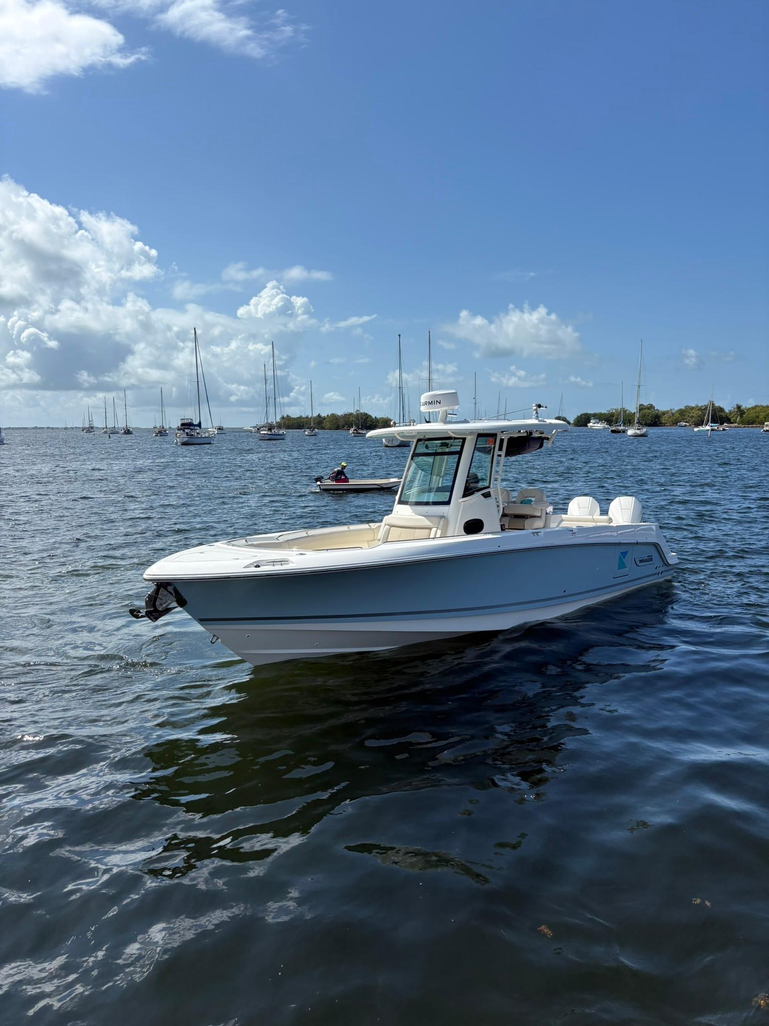 2023-boston-whaler-280-outrage-power-9785344-20250507110537751-1_XLARGE