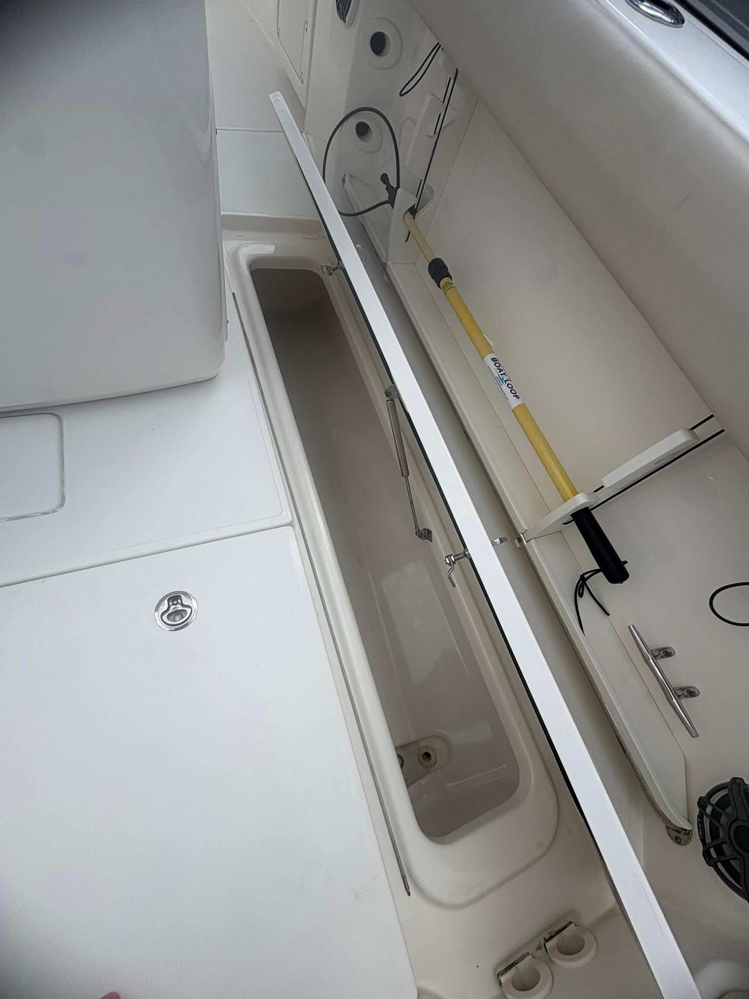 2023-boston-whaler-280-outrage-power-9785344-20250507110617784-1_XLARGE