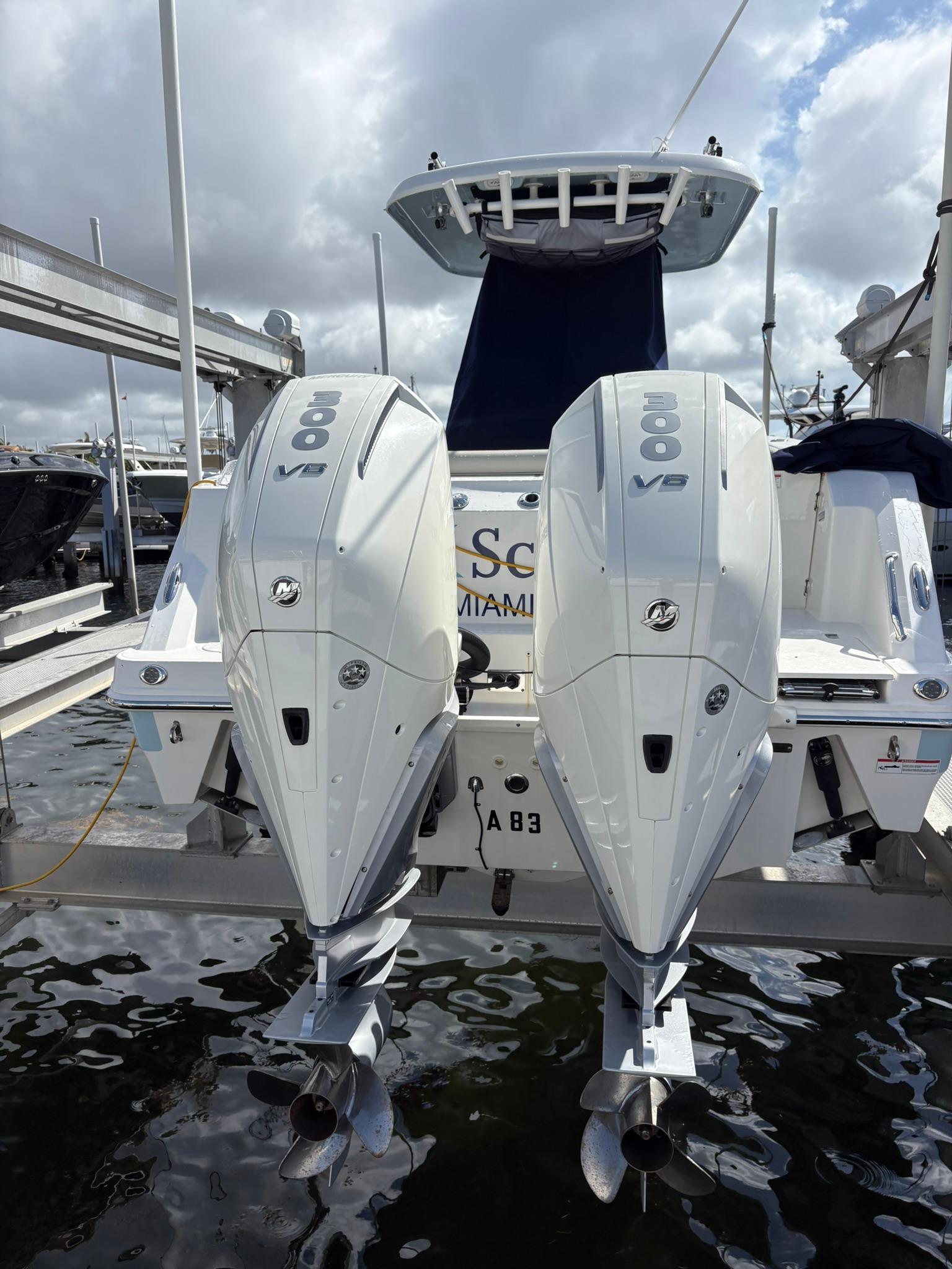 2023-boston-whaler-280-outrage-power-9785344-20250507110648897-1_XLARGE