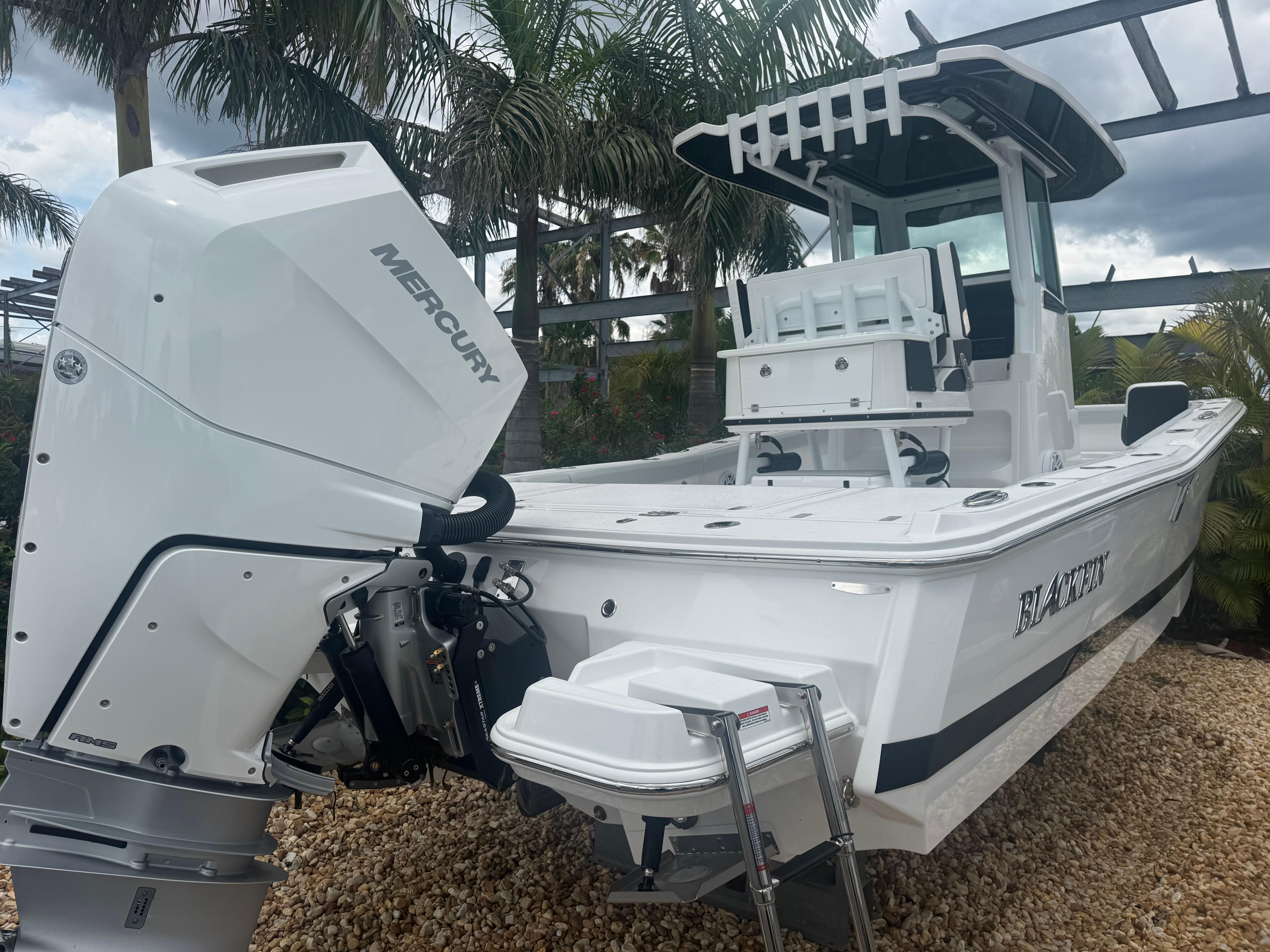 2026-blackfin-262-hb-power-9825344-20250603123543042-1_XLARGE