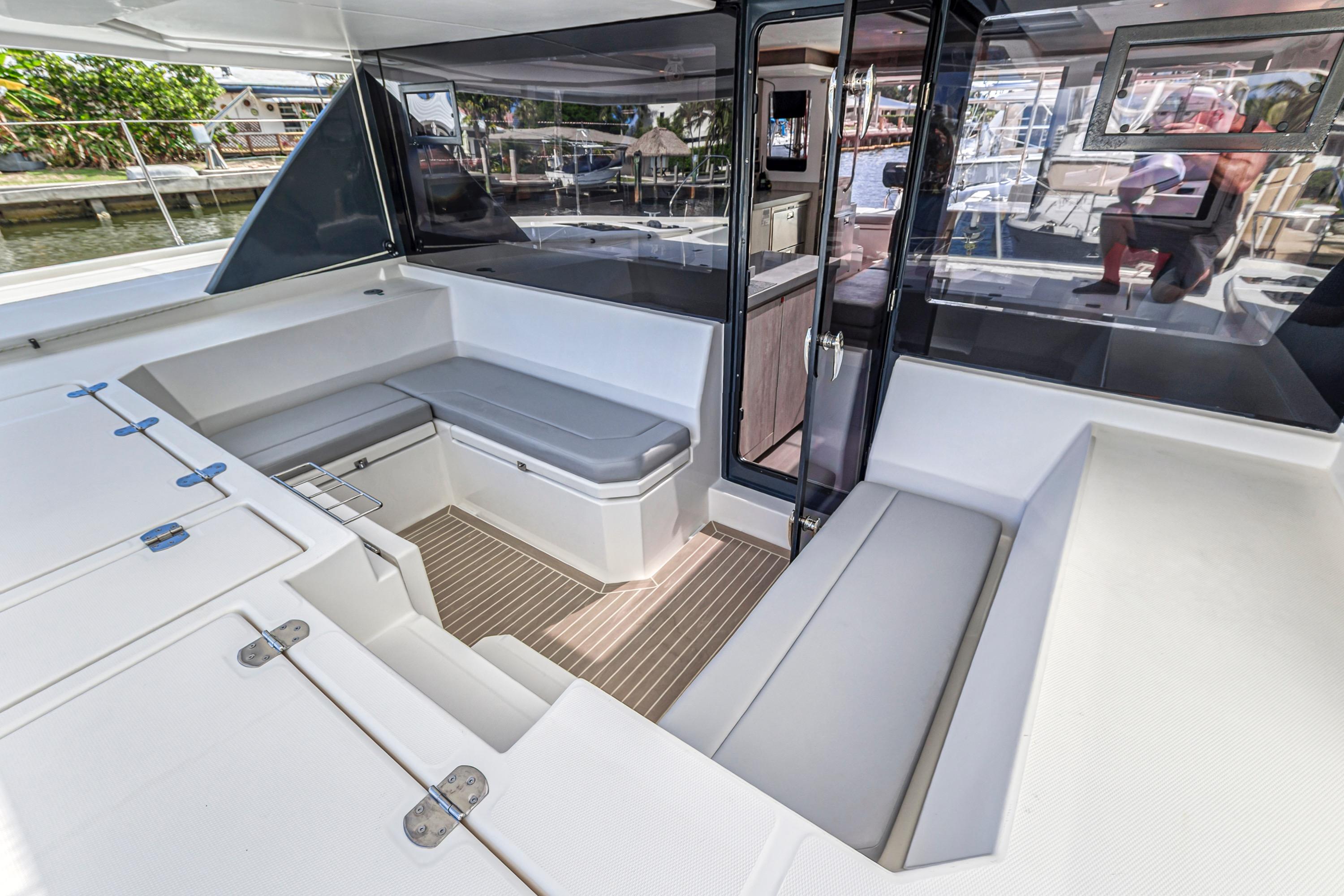 Boat image 9