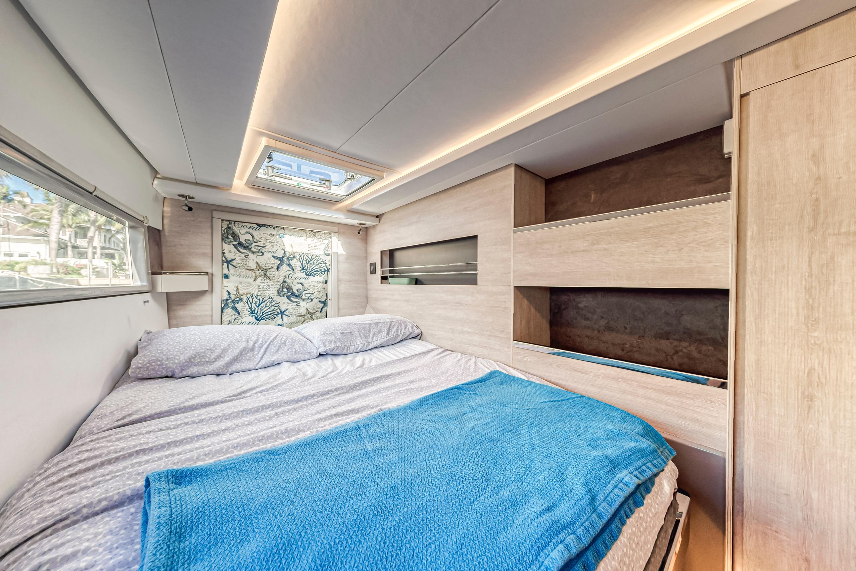 Boat image 113