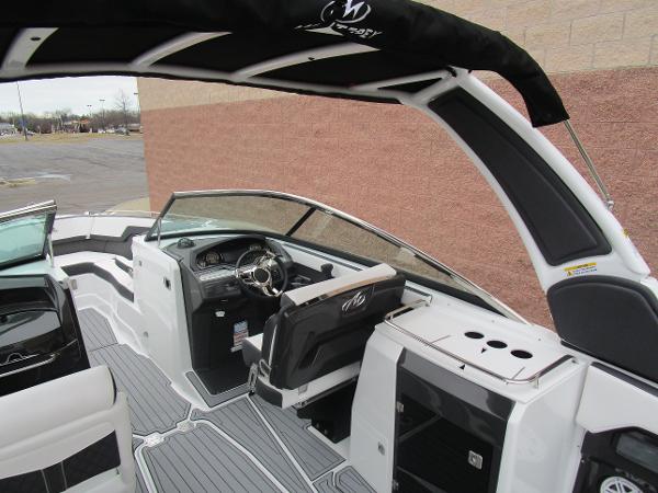 2021 Monterey boat for sale, model of the boat is 278SS Super Sport & Image # 35 of 39