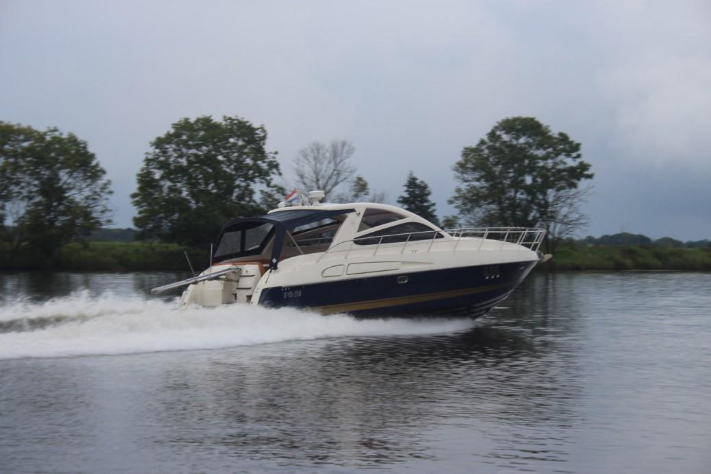 2006 Airon Marine 4300 t top large 2