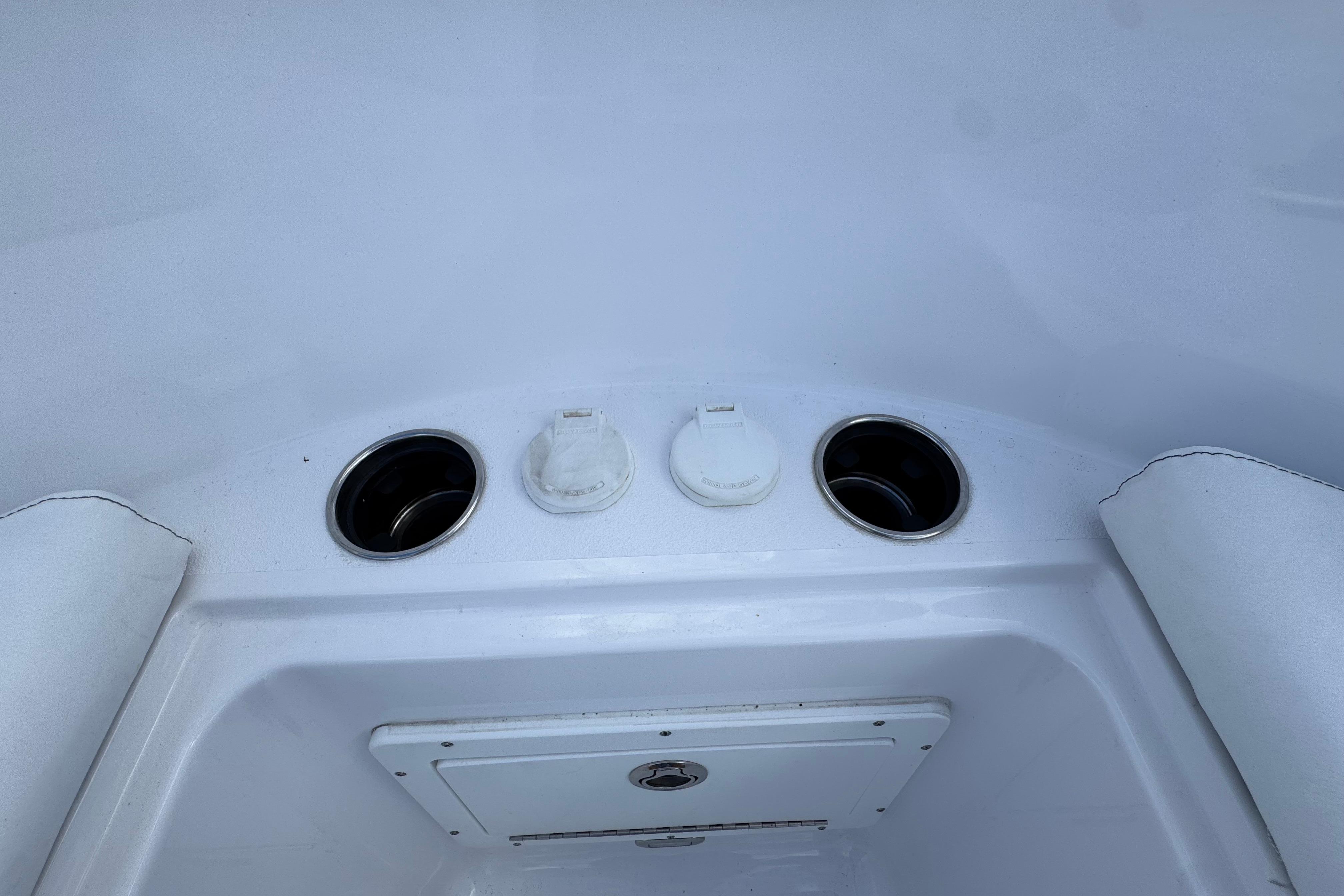 2025 Sportsman Open 302 Center Console-20