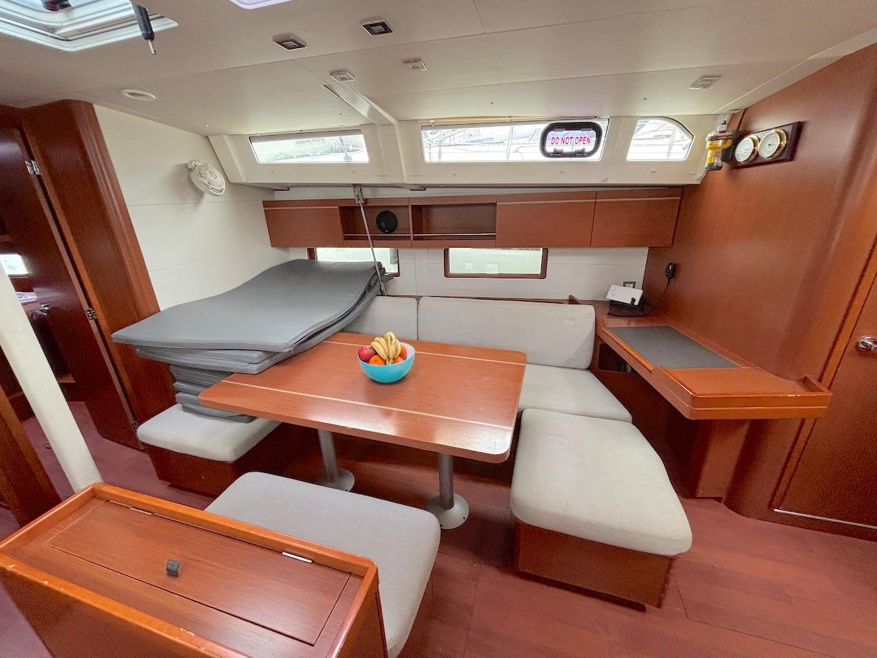 Yacht Photos Pics