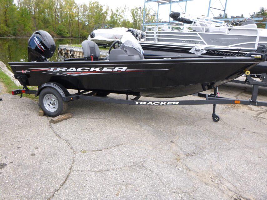 2025 Tracker Super Guide V-16 SC Gallery