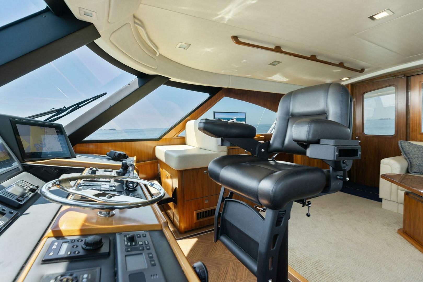 2019 80 Viking Skybridge Convertible WHISKEY PAPA Helm