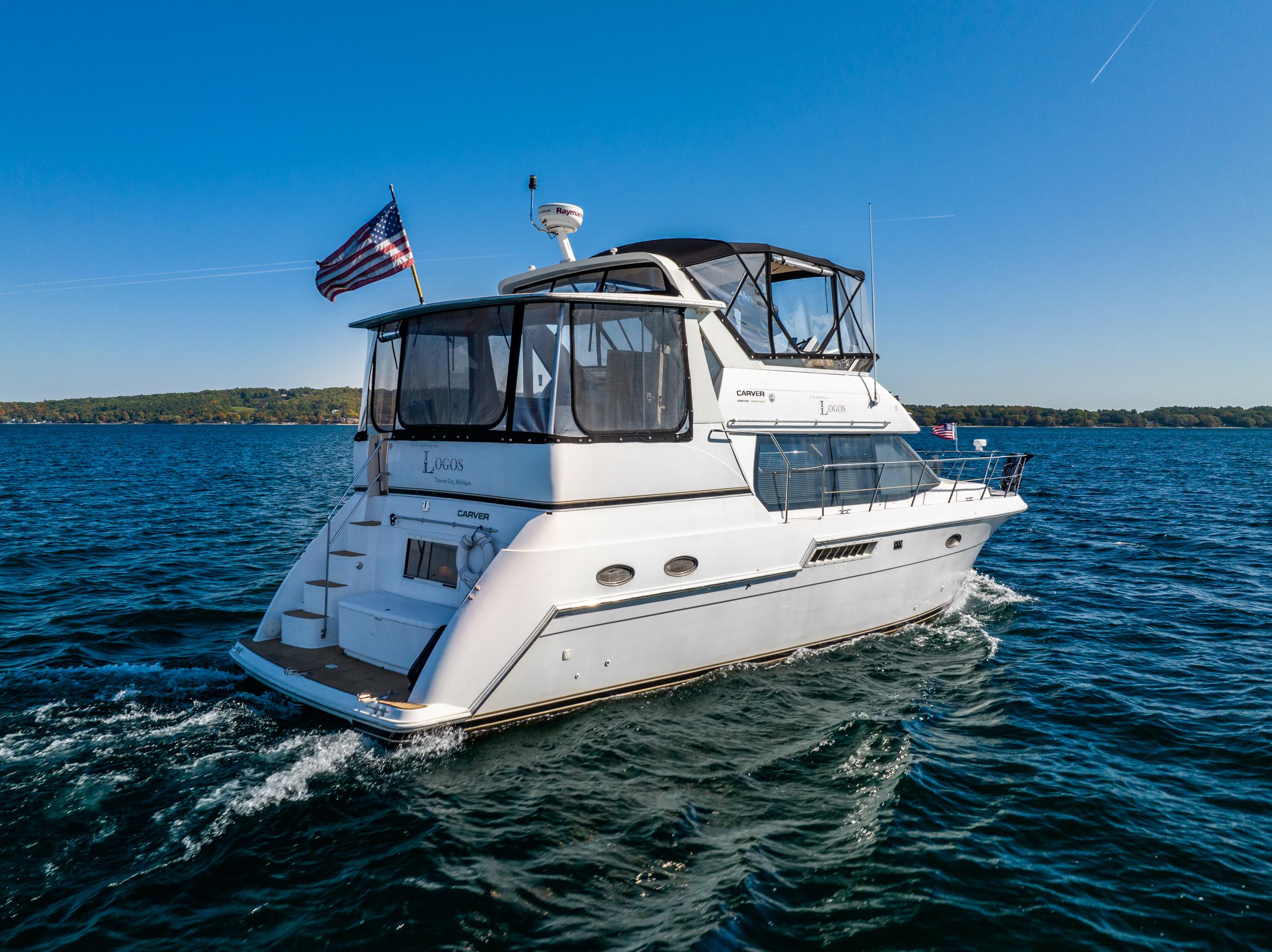 carver 406 motor yacht