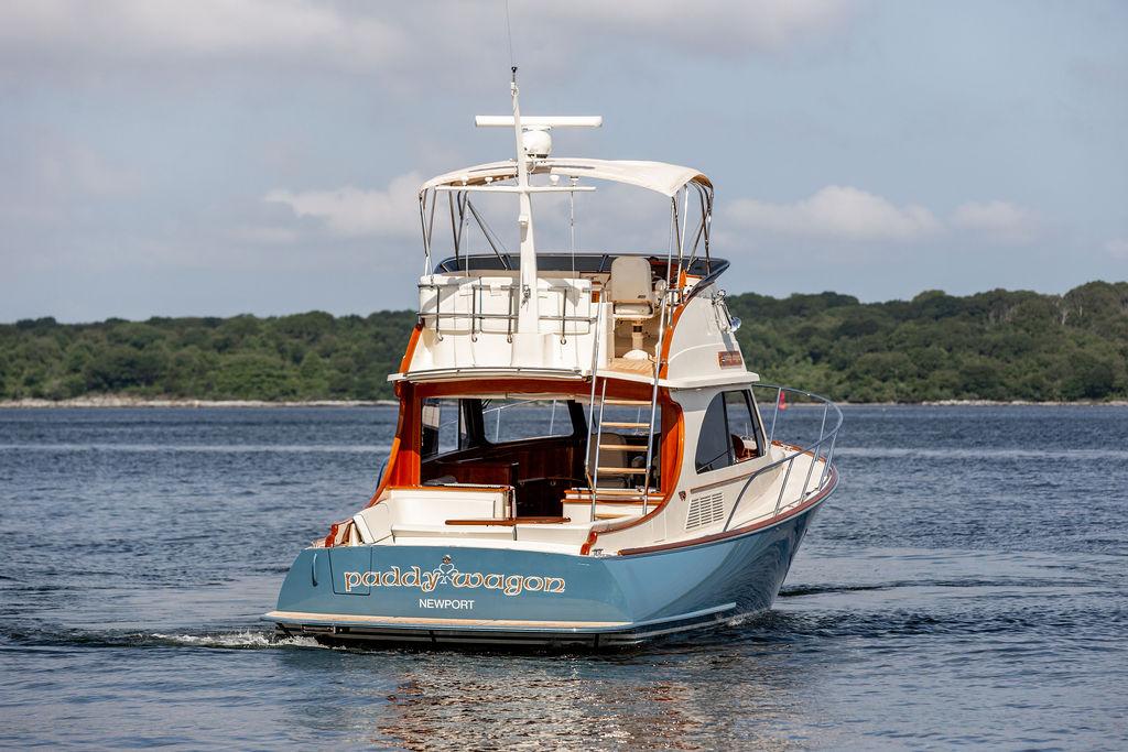 2017-hinckley-talaria-43-flybridge-power-9835360-20250617120041450-1