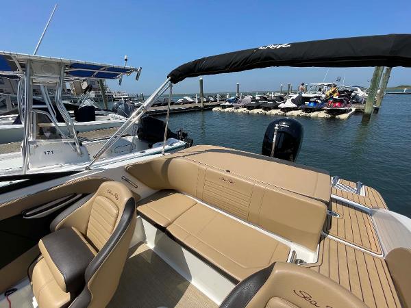 19' Sea Ray, Listing Number 100915994, - Photo No. 9