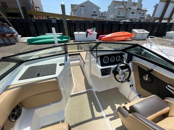 19' Sea Ray, Listing Number 100915994, - Photo No. 12