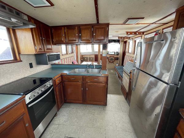 50' Custom, Listing Number 100902495, - Photo No. 38