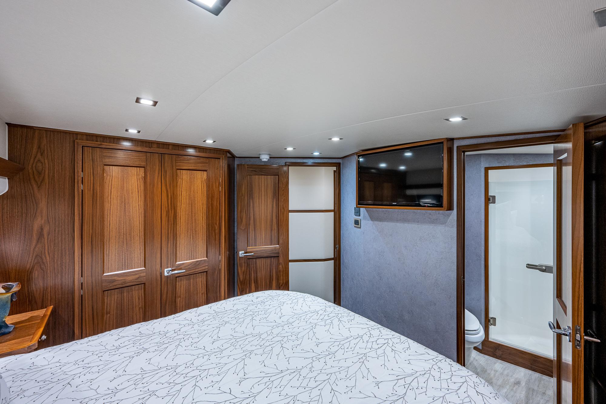 Viking 68 KEMOSABE - Master Stateroom & Head Access