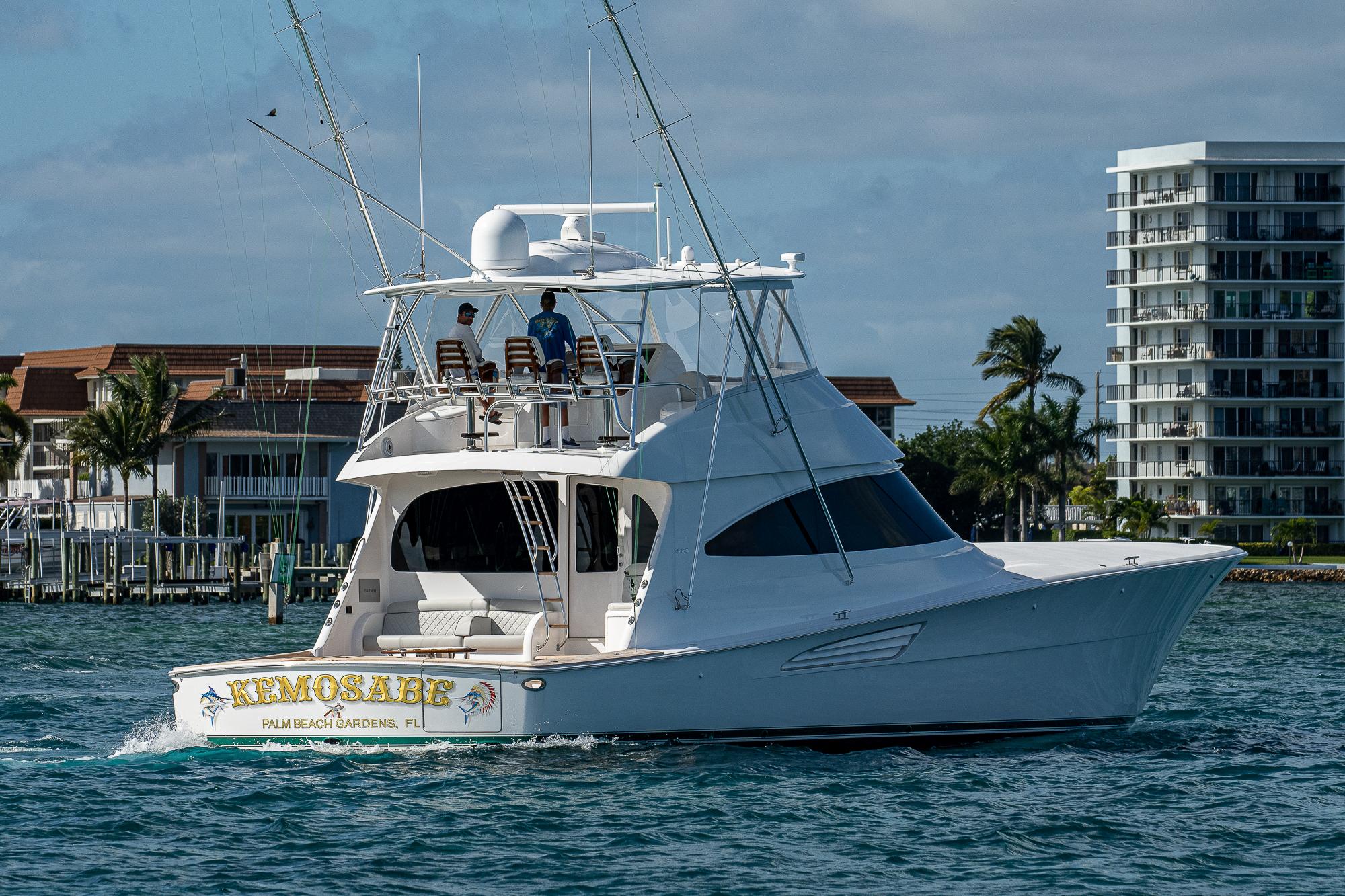 Viking 68 KEMOSABE - Starboard Aft Profile