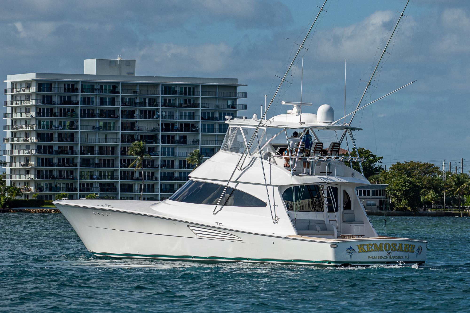 VIKING 68 SPORT FISHING BOAT