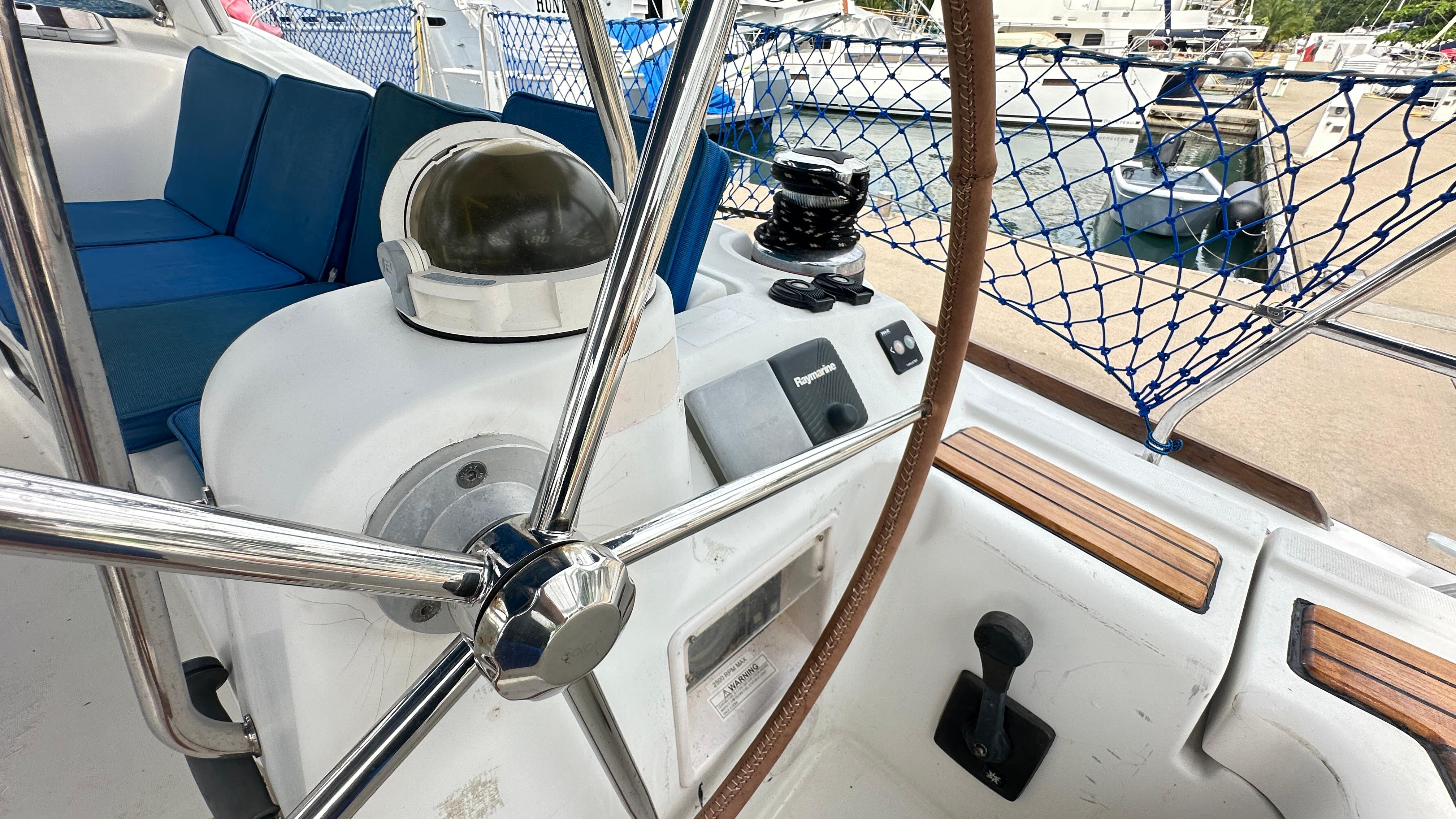 Yacht Photos Pics