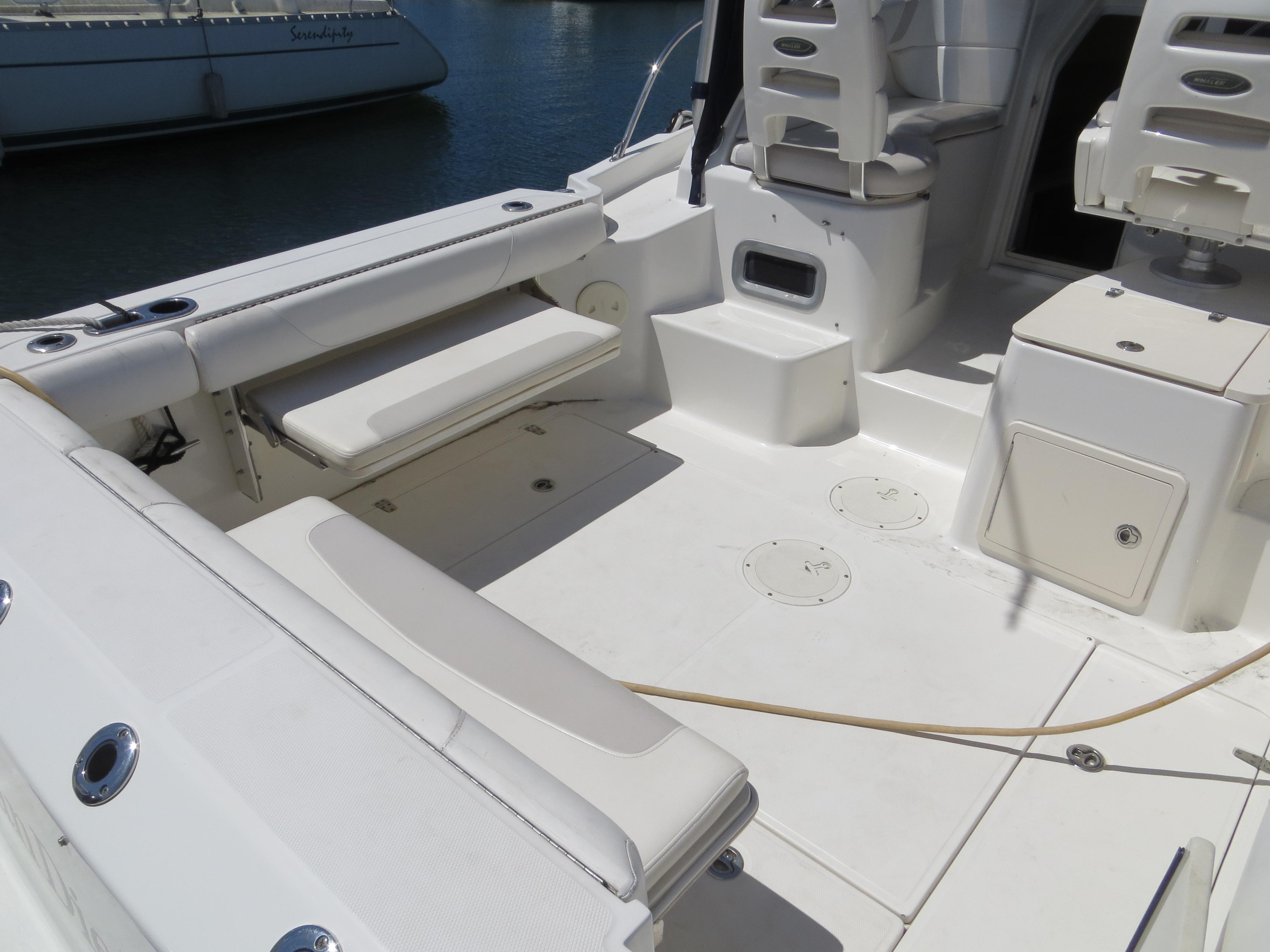 2010-boston-whaler-285-conquest-power-9765388-20250420071326094-1_XLARGE