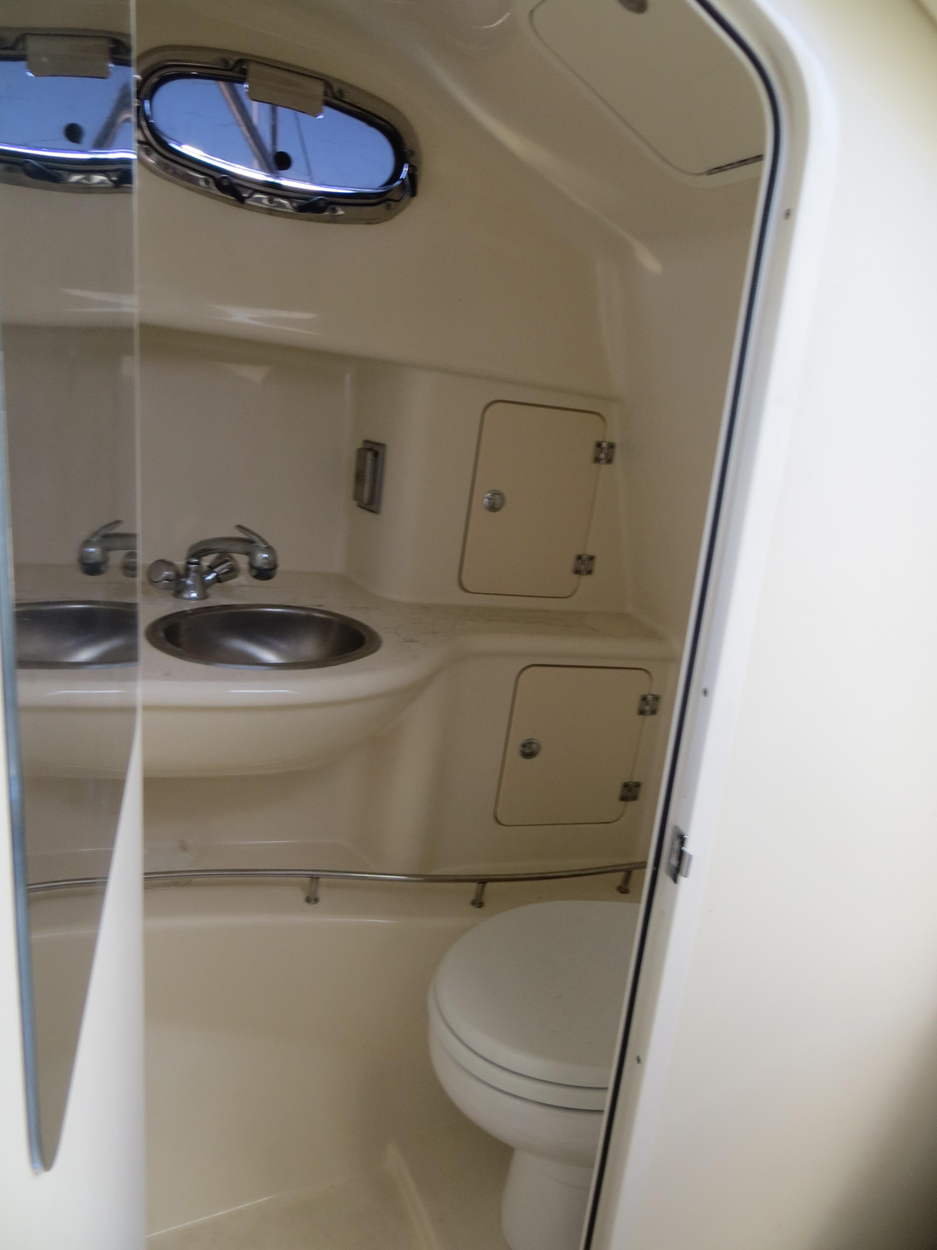 2010-boston-whaler-285-conquest-power-9765388-20250420071358608-1_XLARGE