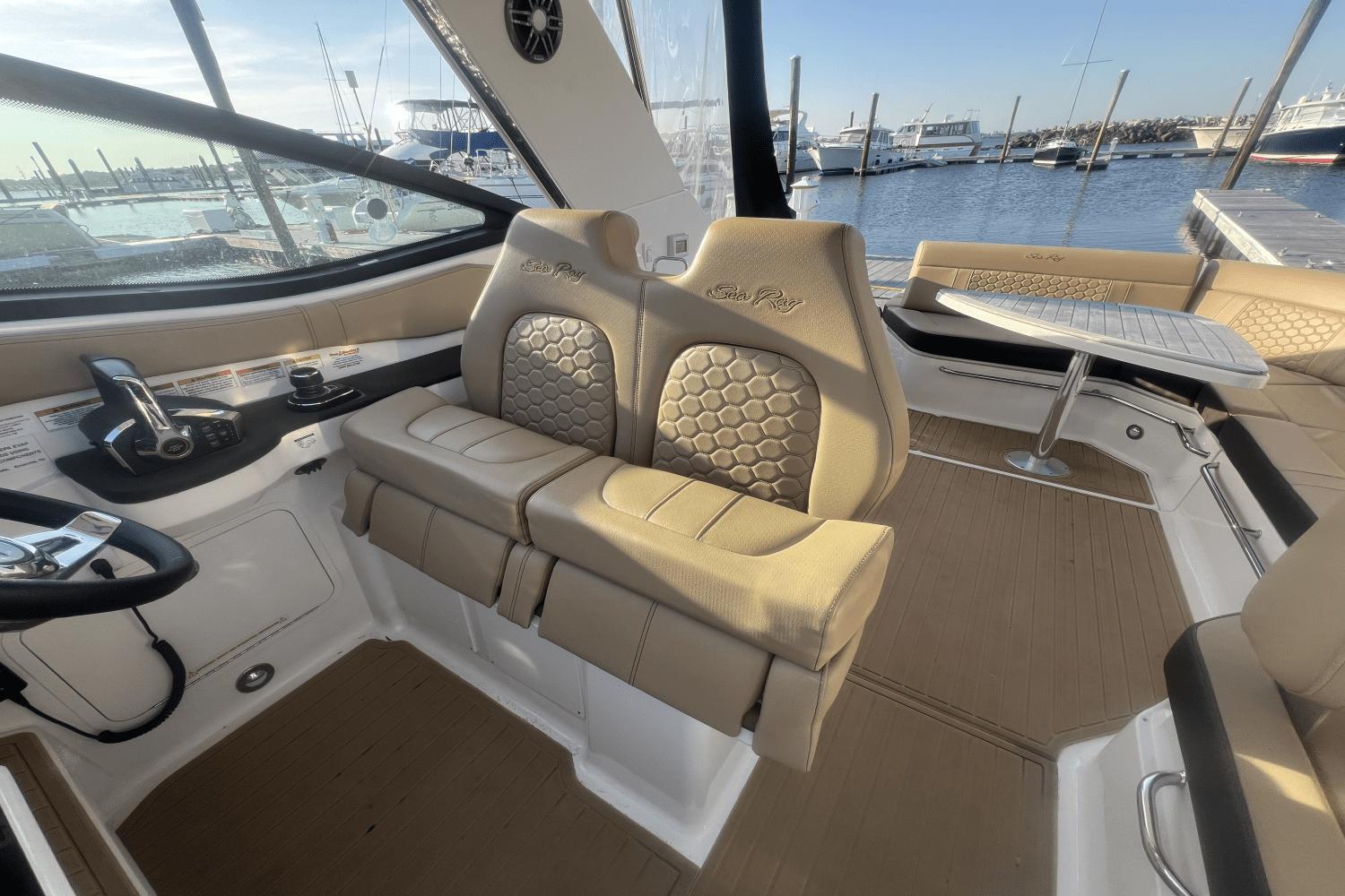 2023-sea-ray-320-sundancer-power-9185388-978174326-0-130520250615-10