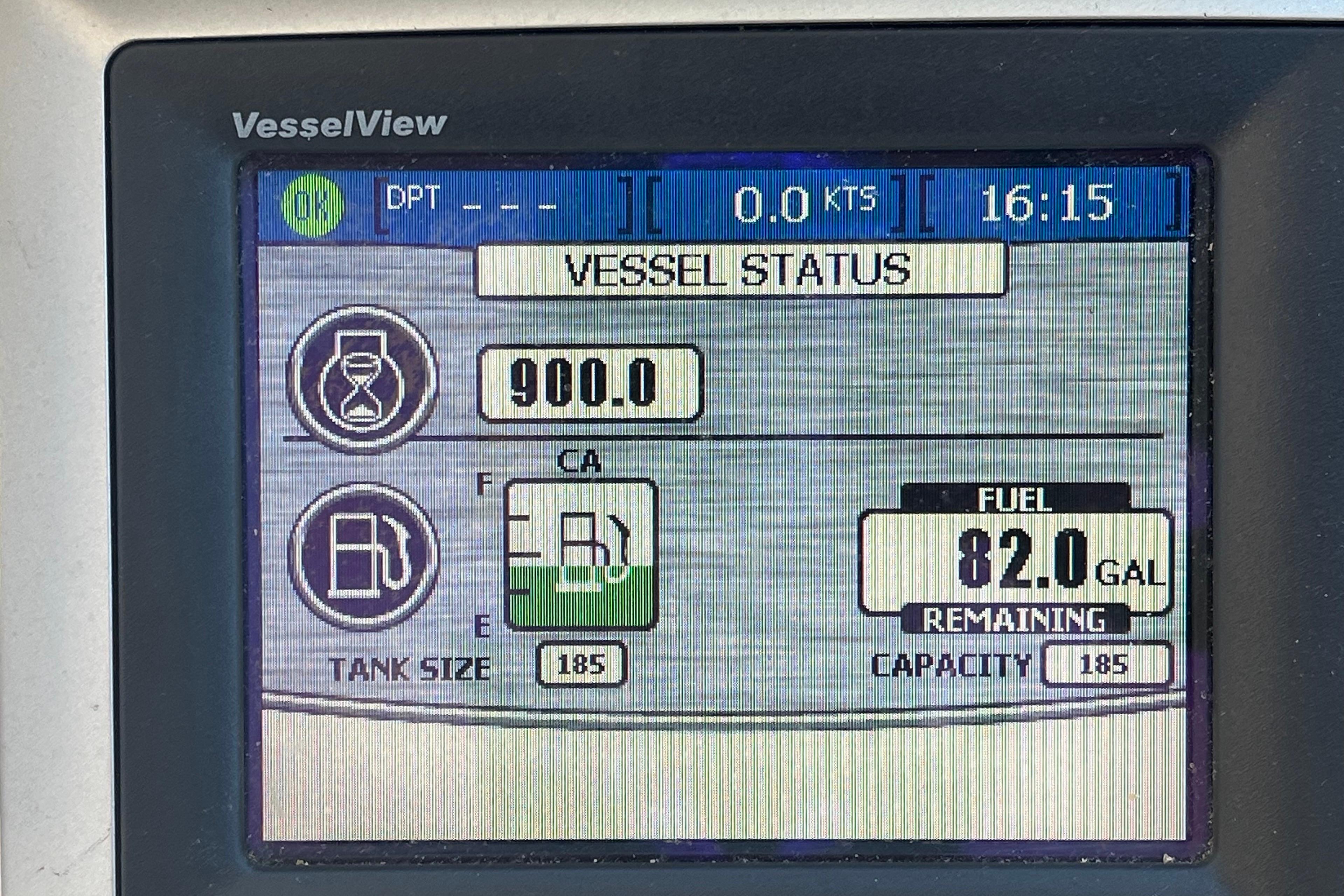 VesselView display showing fuel status on 2010 Back Cove 33 Express Hardtop, 82 gallons remaining.